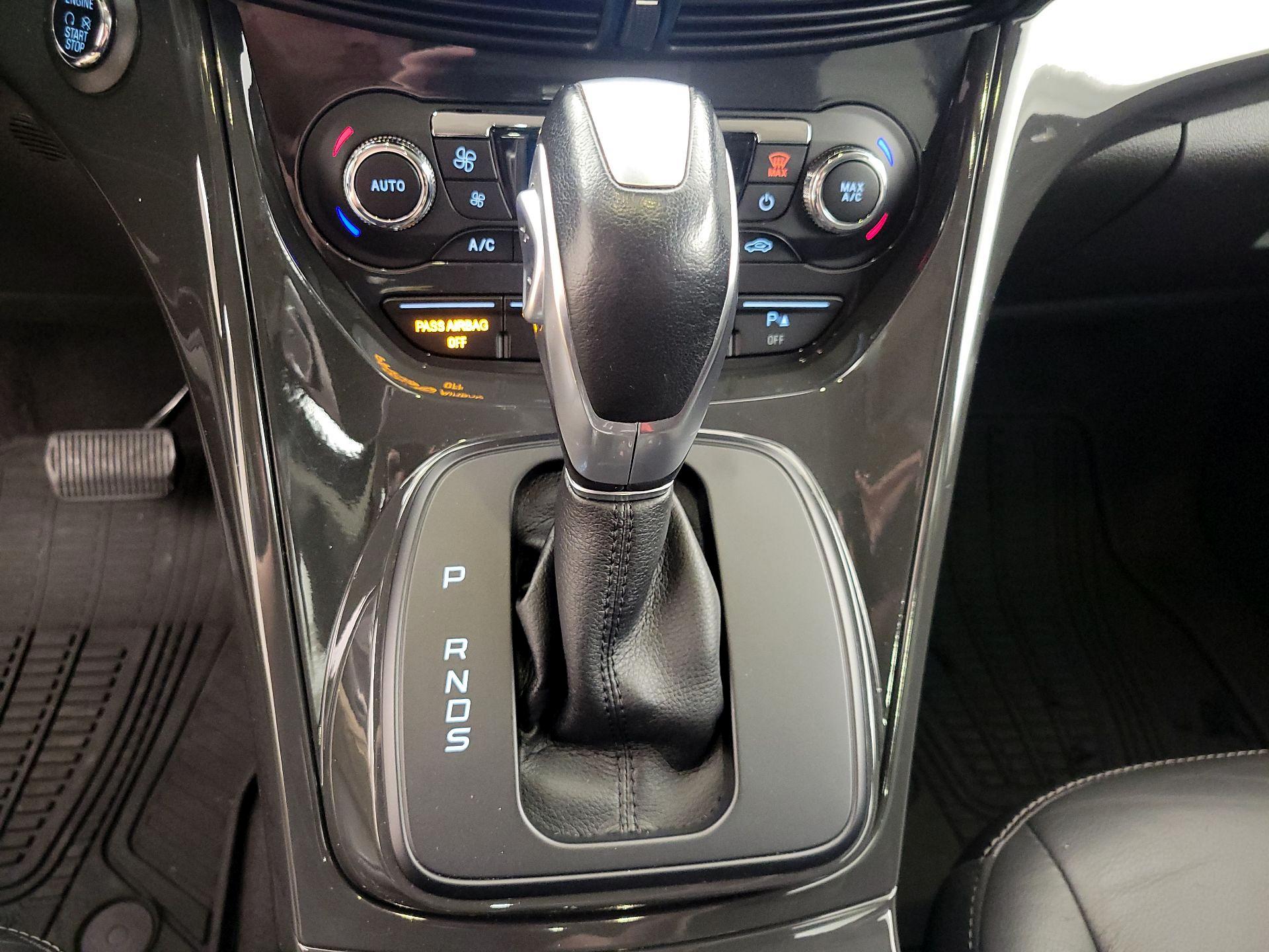 Thumbnail: 2016 Ford Escape - 18