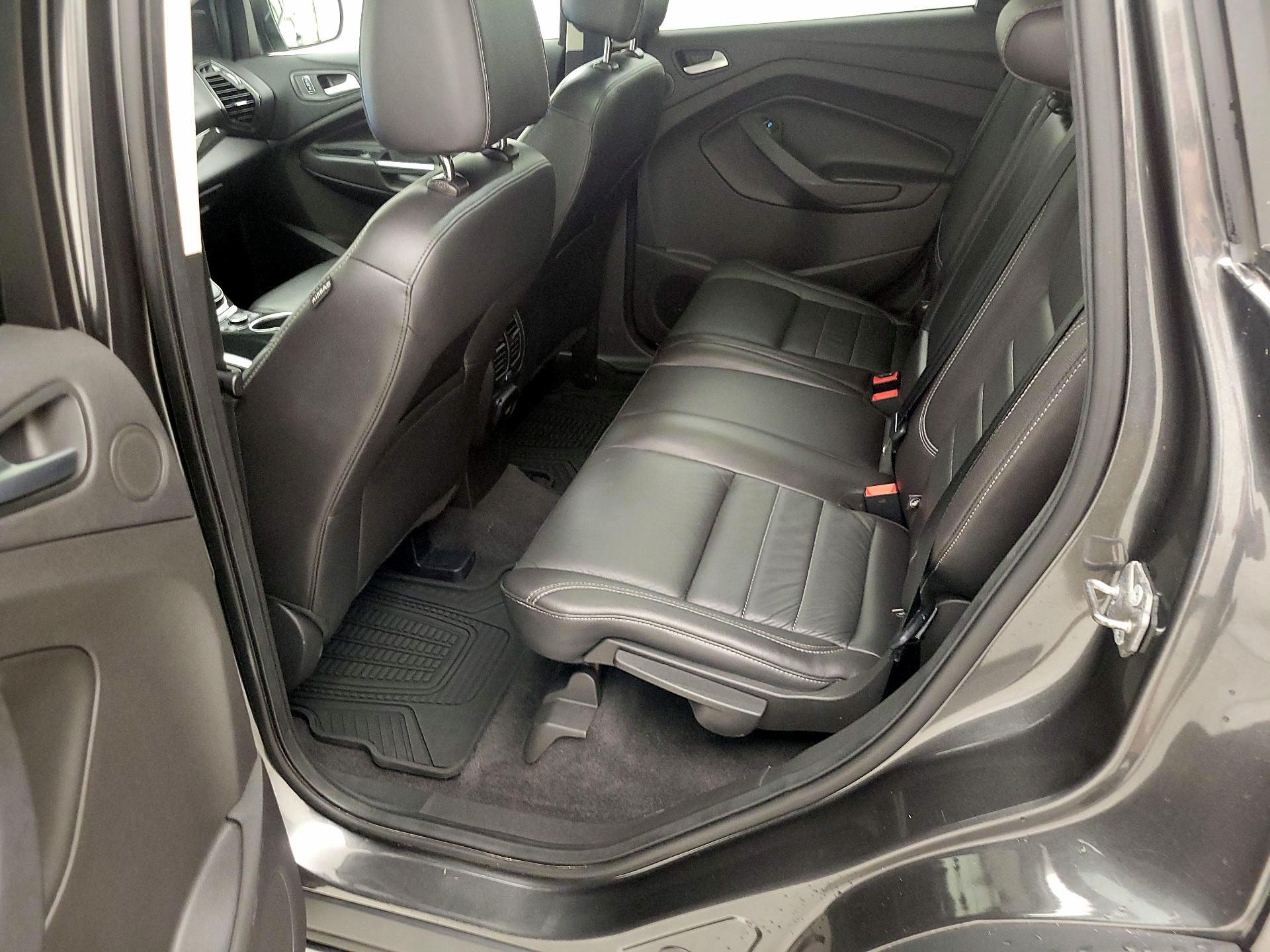 Thumbnail: 2016 Ford Escape - 20