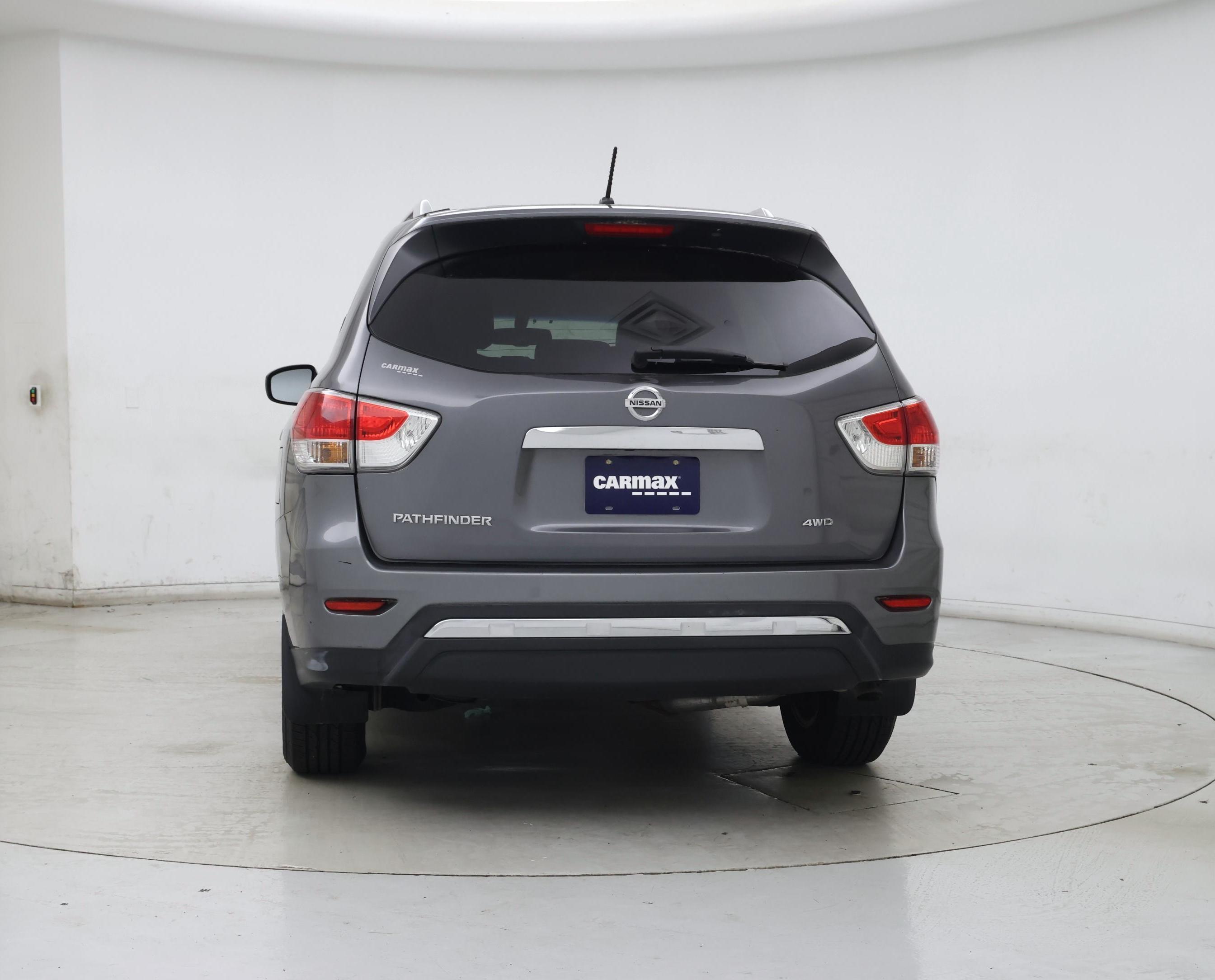 Thumbnail: 2015 Nissan Pathfinder - 6