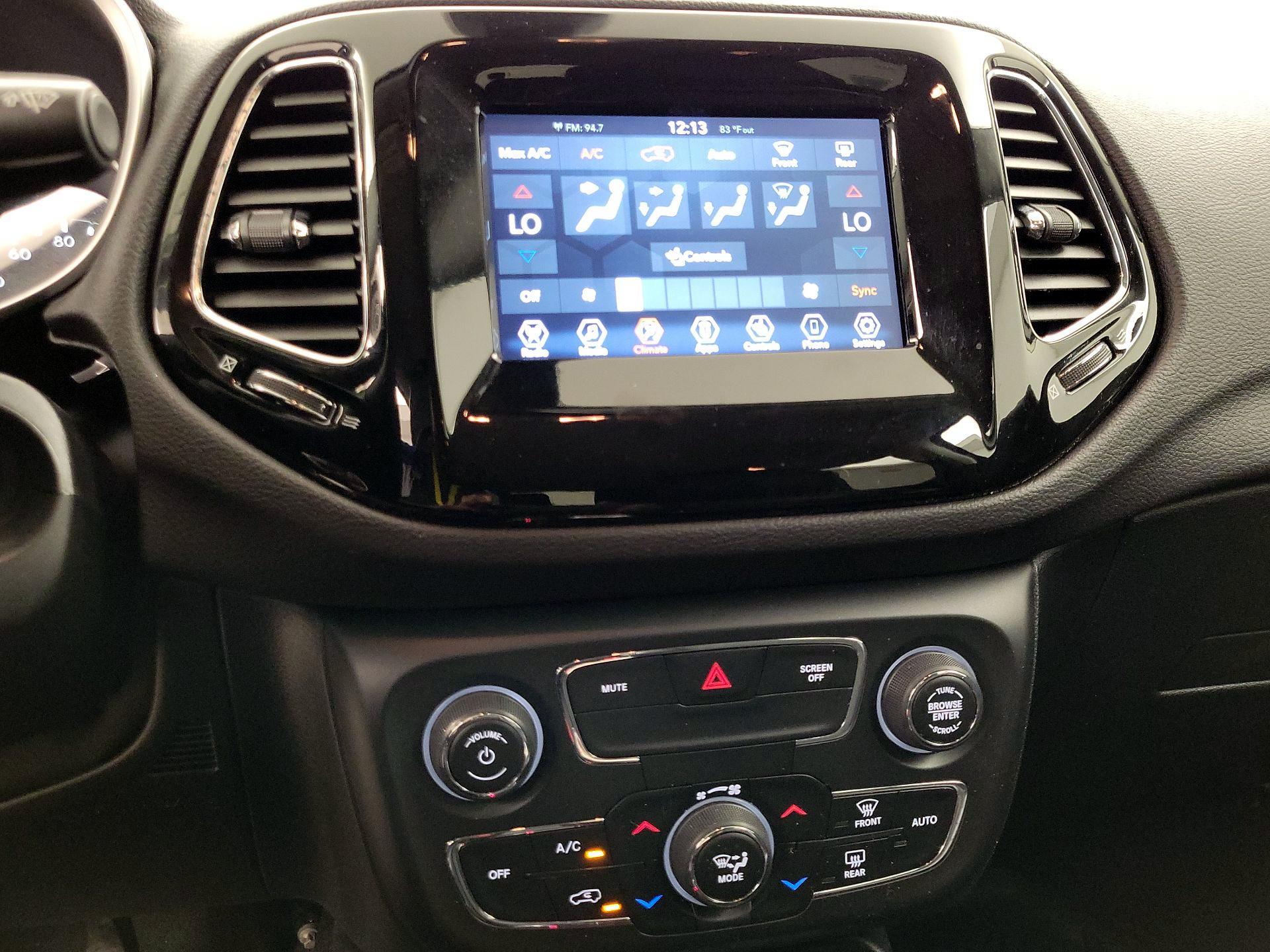 Thumbnail: 2021 Jeep Compass - 16