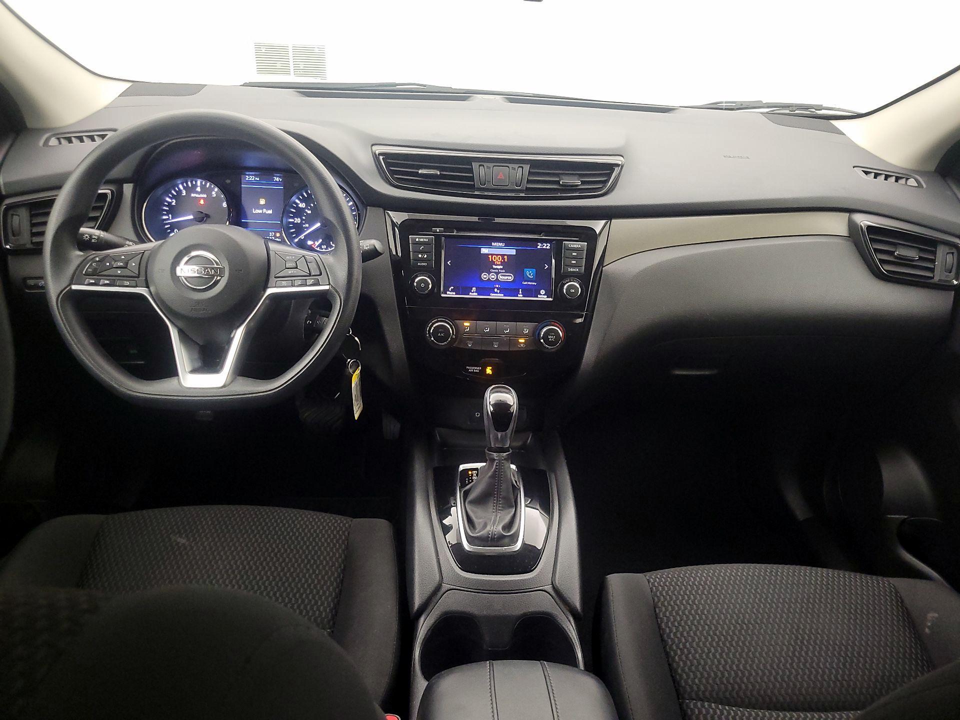 Thumbnail: 2019 Nissan Rogue Sport - 9