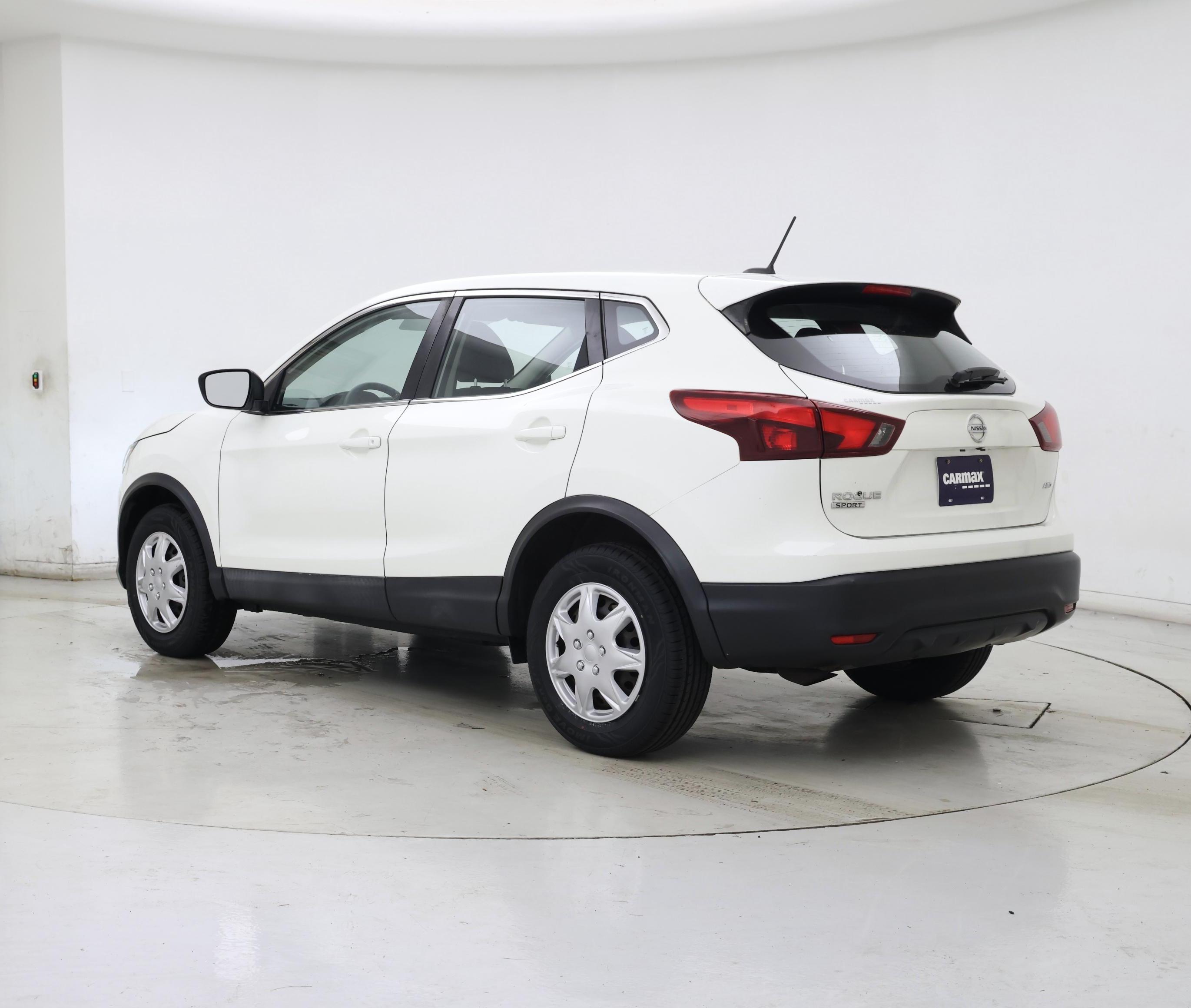 Thumbnail: 2019 Nissan Rogue Sport - 2