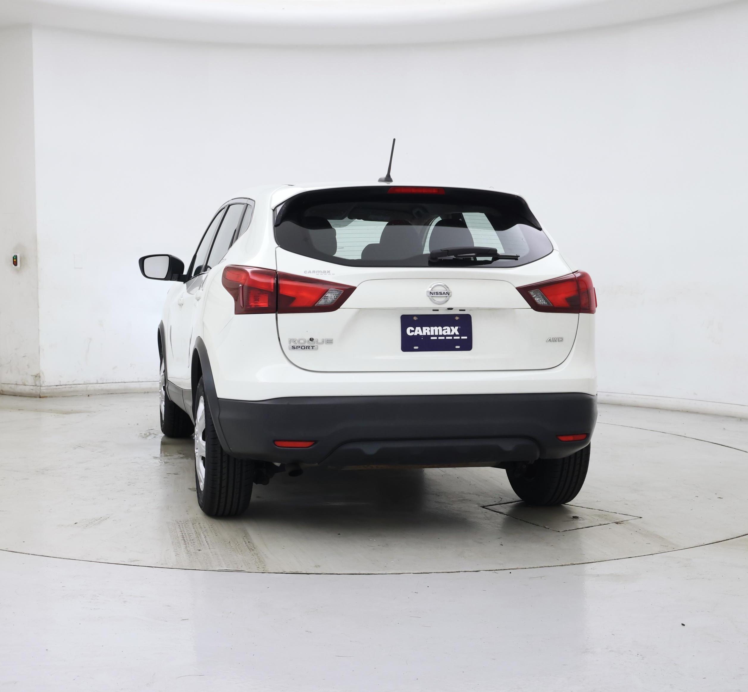 Thumbnail: 2019 Nissan Rogue Sport - 6