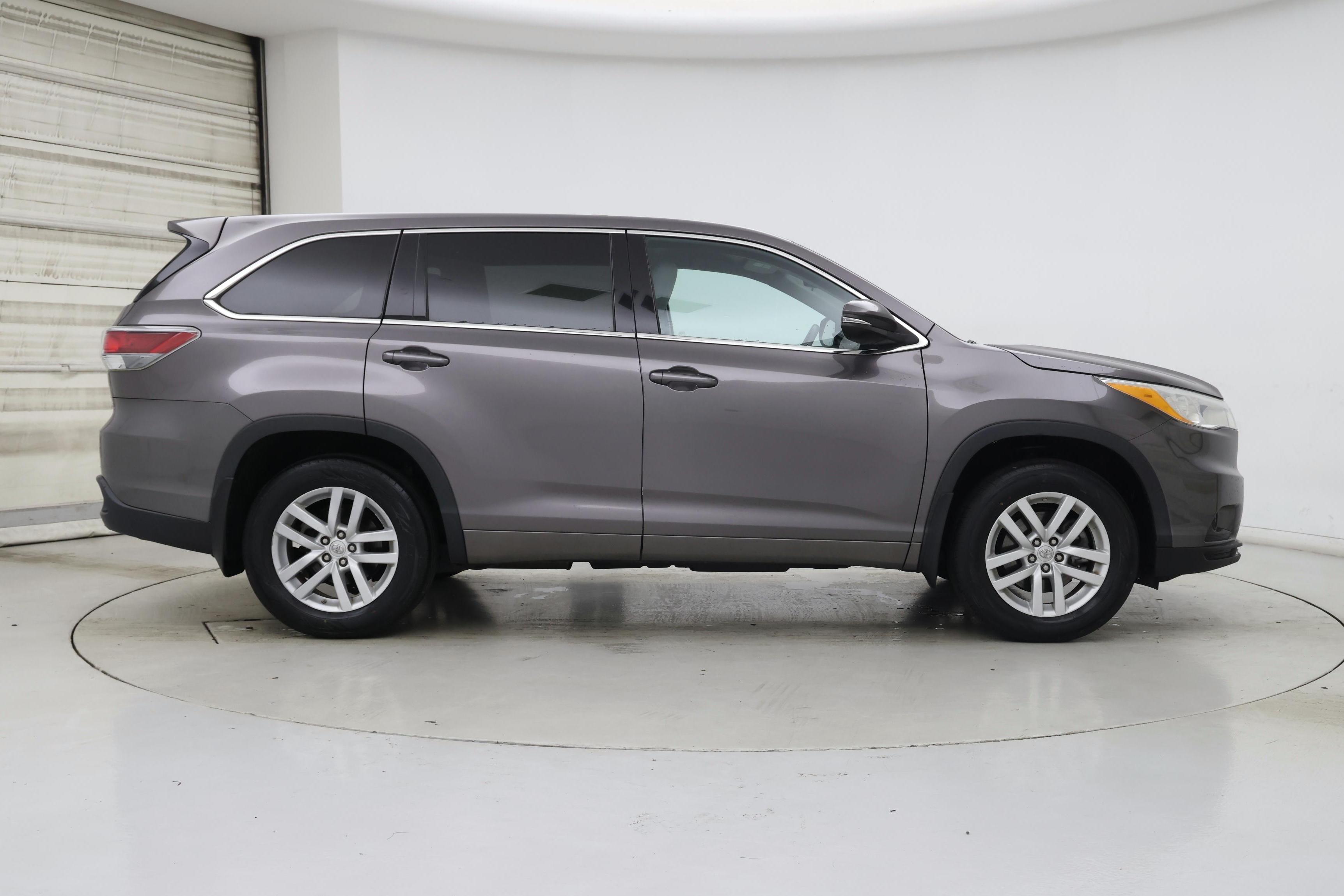 Thumbnail: 2014 Toyota Highlander - 7