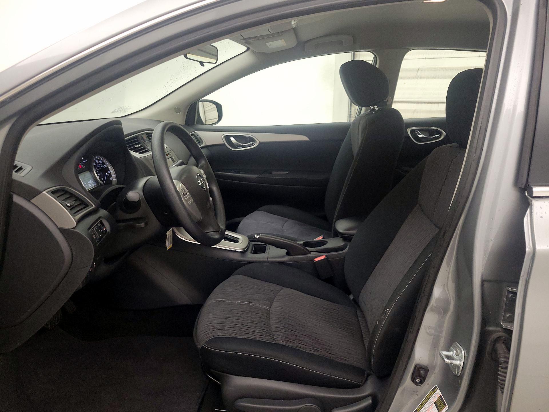Thumbnail: 2014 Nissan Sentra - 11