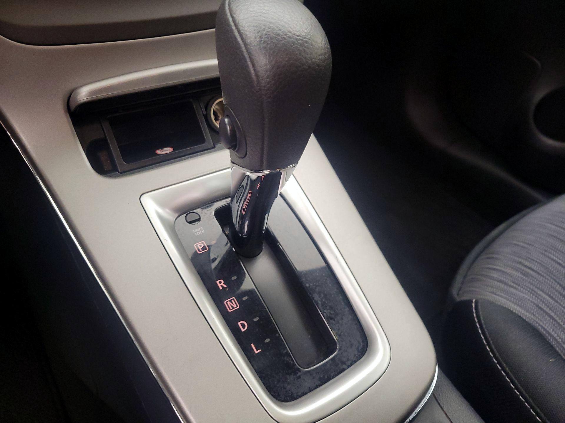 Thumbnail: 2014 Nissan Sentra - 16