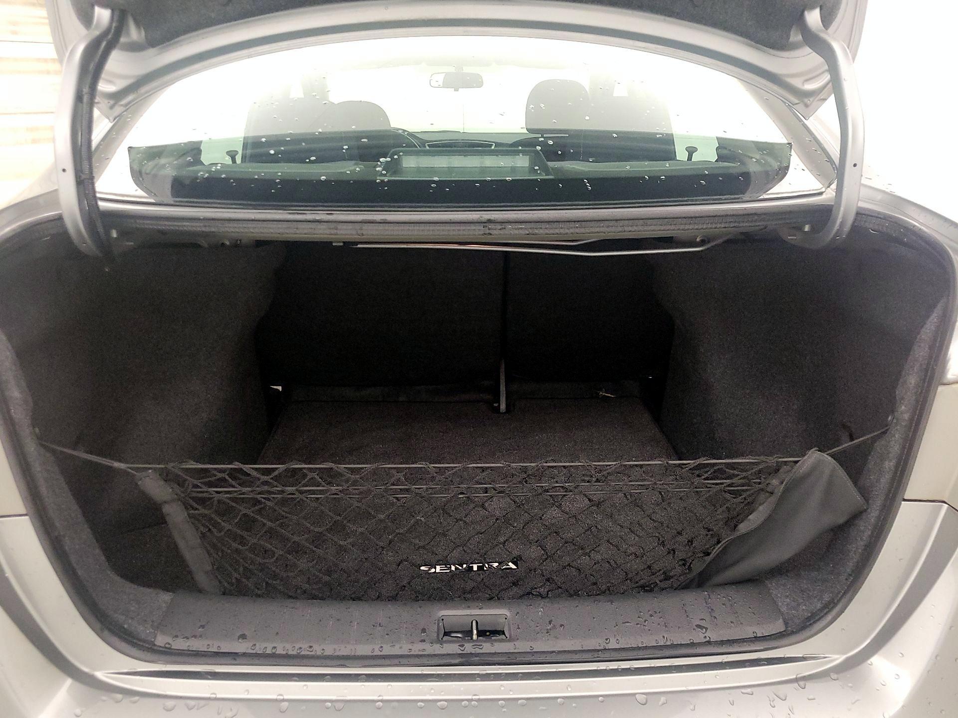 Thumbnail: 2014 Nissan Sentra - 19
