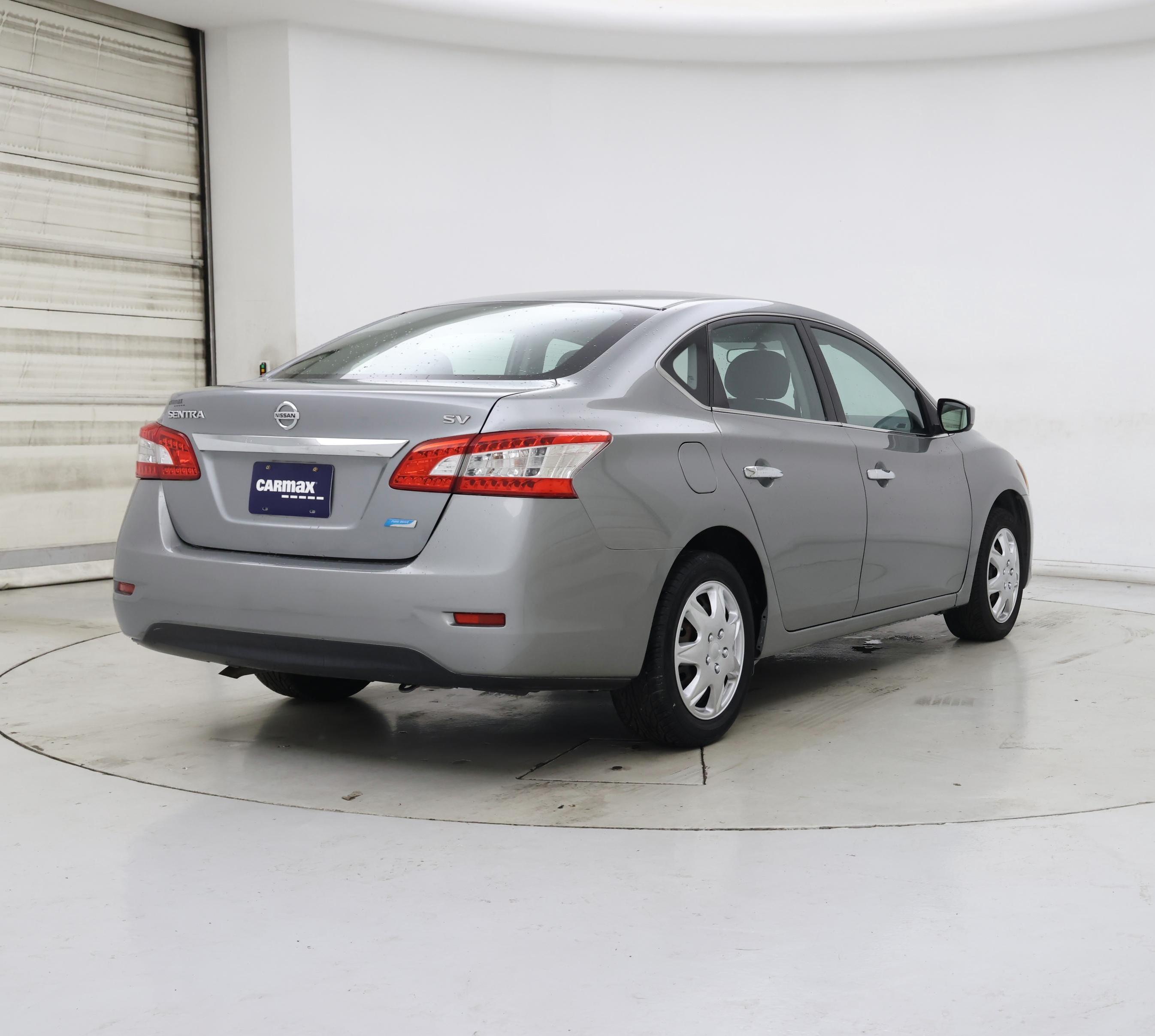 Thumbnail: 2014 Nissan Sentra - 8