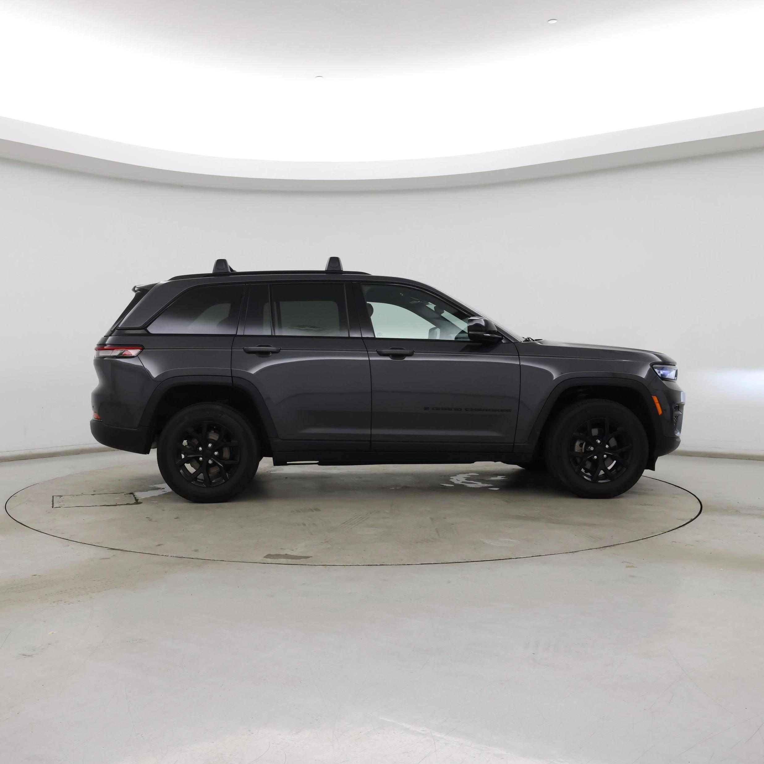 Thumbnail: 2024 Jeep Grand Cherokee - 7