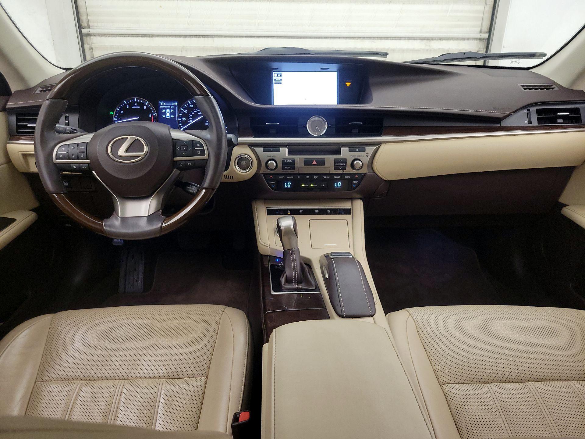 Thumbnail: 2017 Lexus ES - 9
