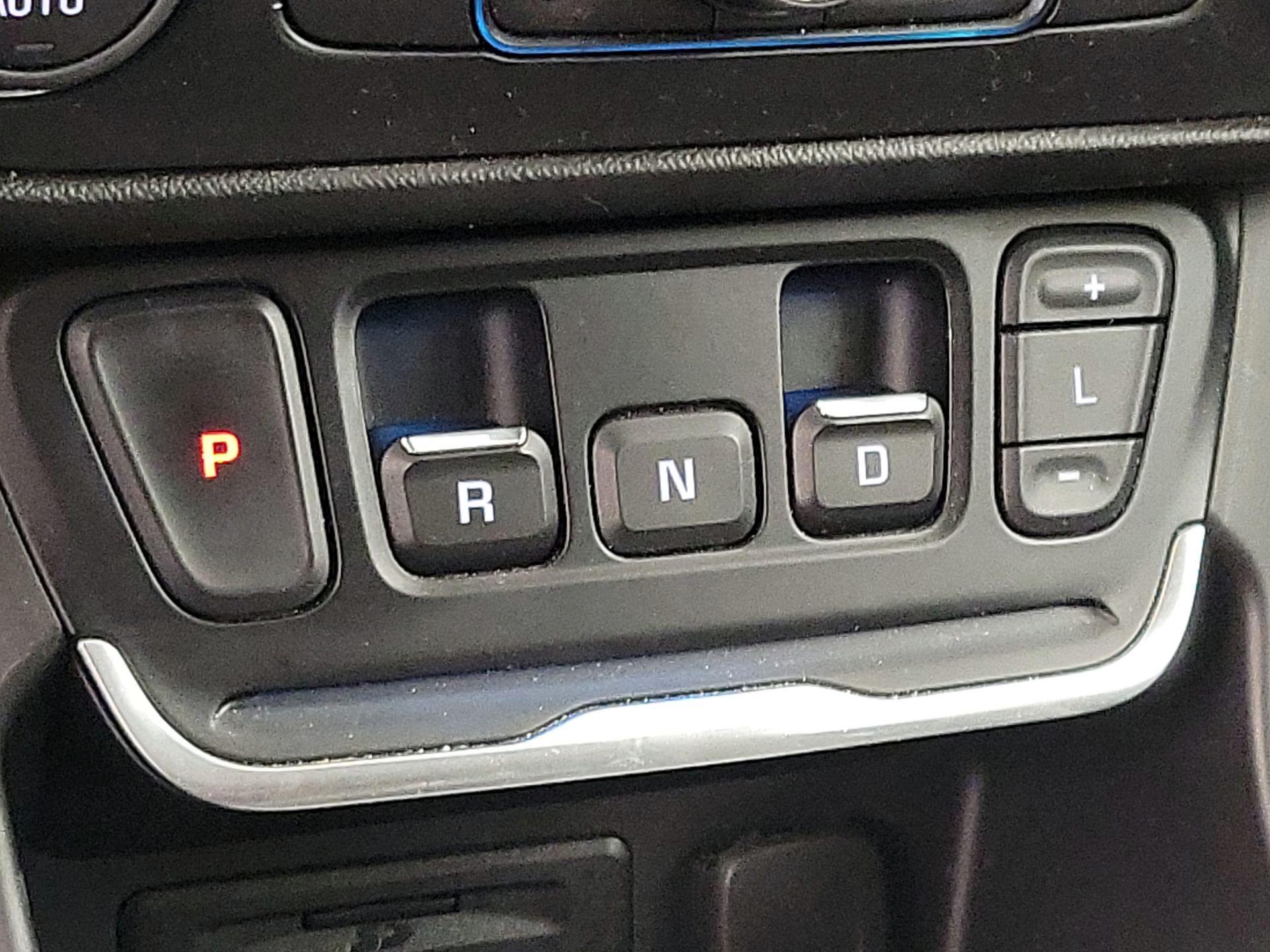Thumbnail: 2019 GMC Terrain - 18