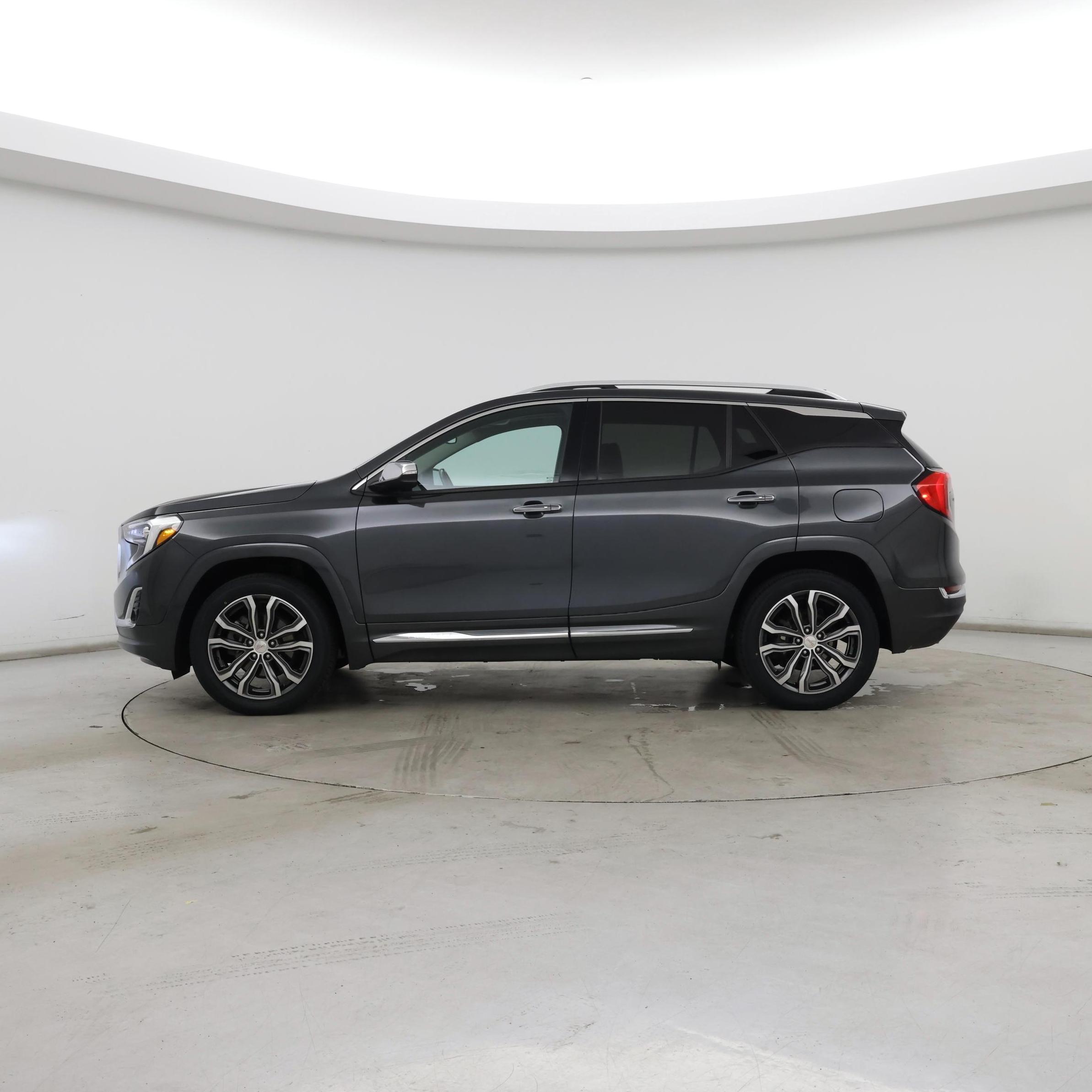 Thumbnail: 2019 GMC Terrain - 3
