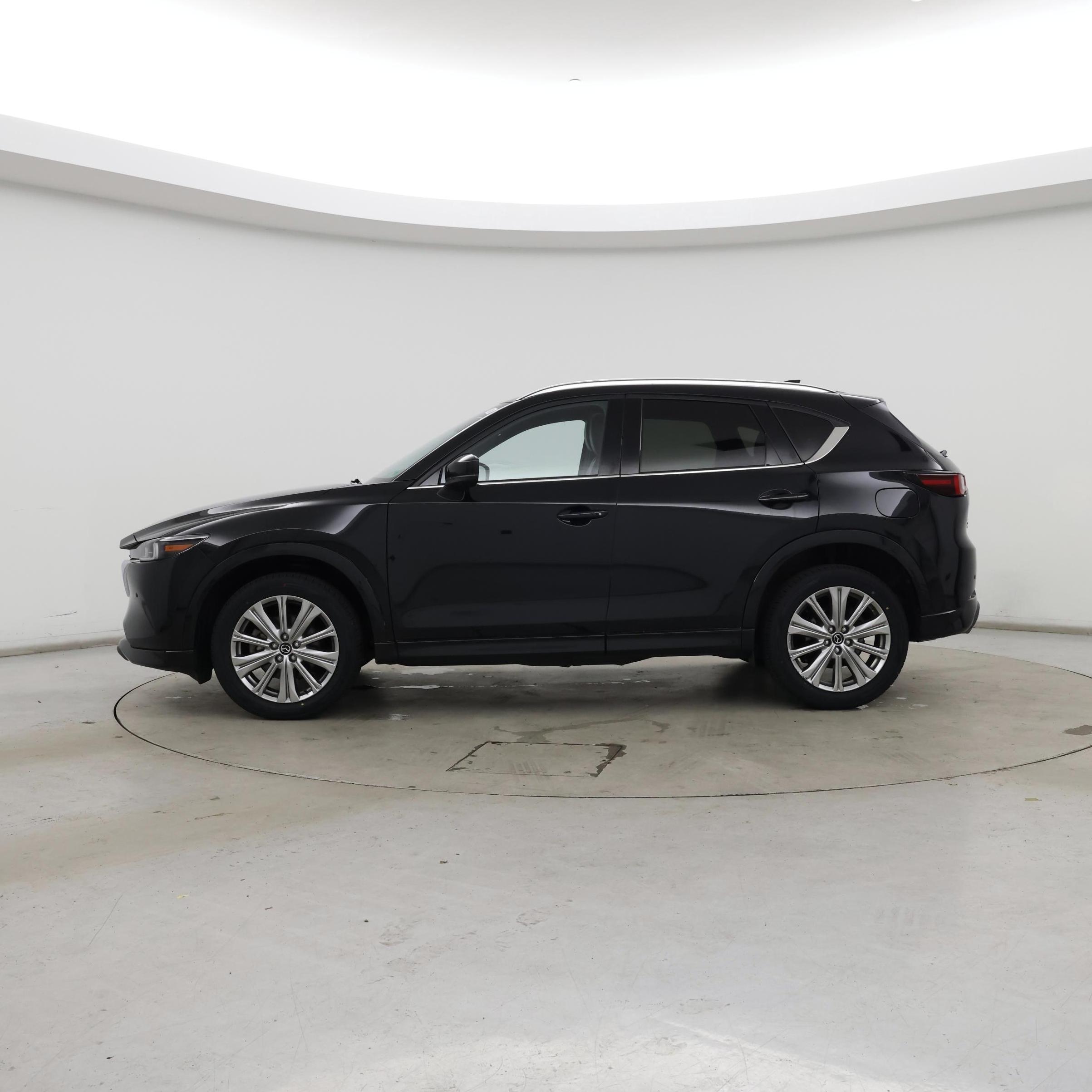 Thumbnail: 2022 Mazda CX-5 - 3