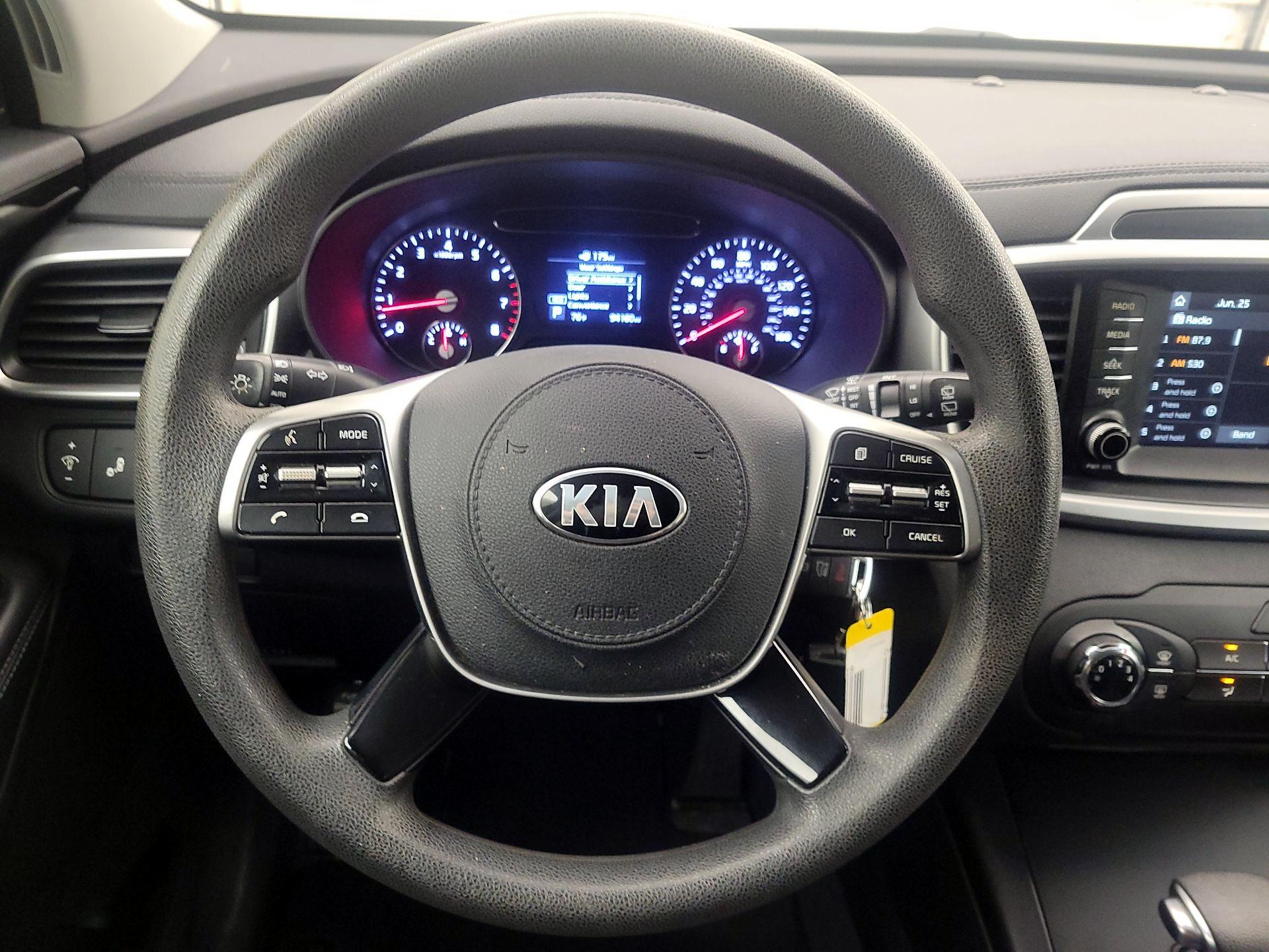 Thumbnail: 2019 Kia Sorento - 10