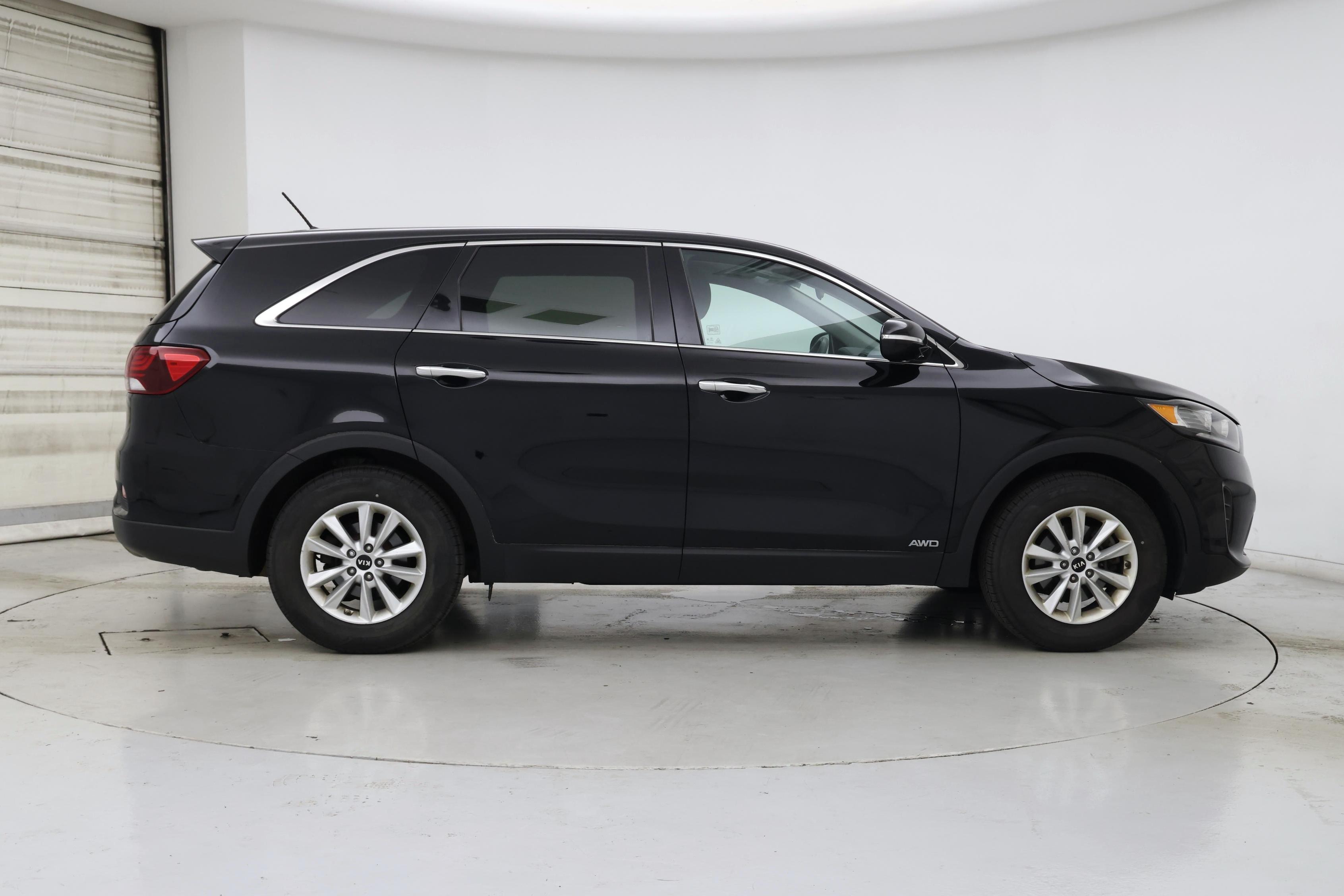Thumbnail: 2019 Kia Sorento - 7