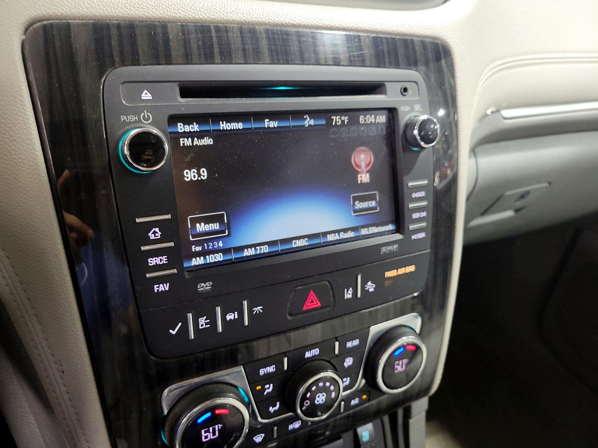 Thumbnail: 2014 Chevrolet Traverse - 15