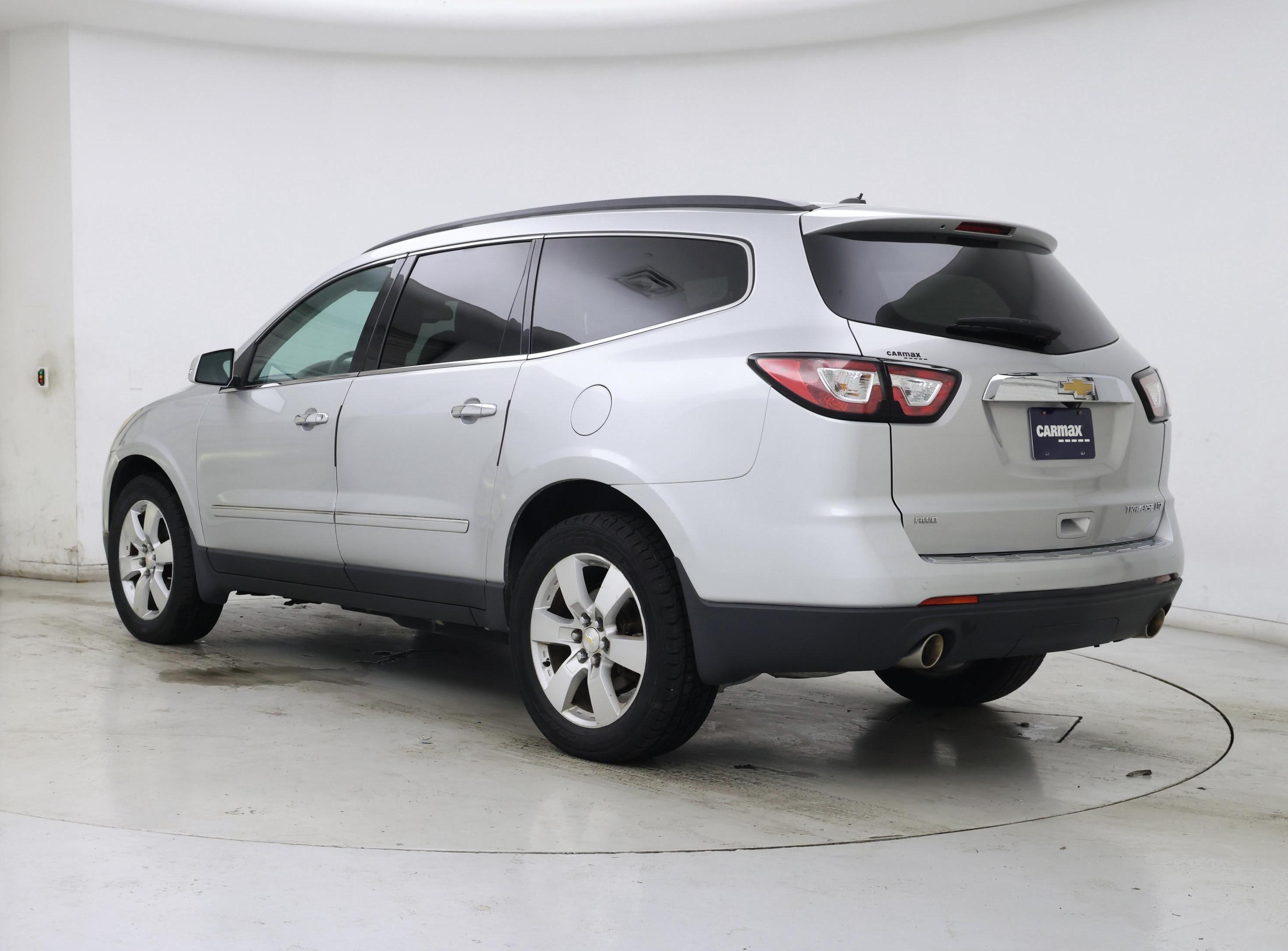 Thumbnail: 2014 Chevrolet Traverse - 2