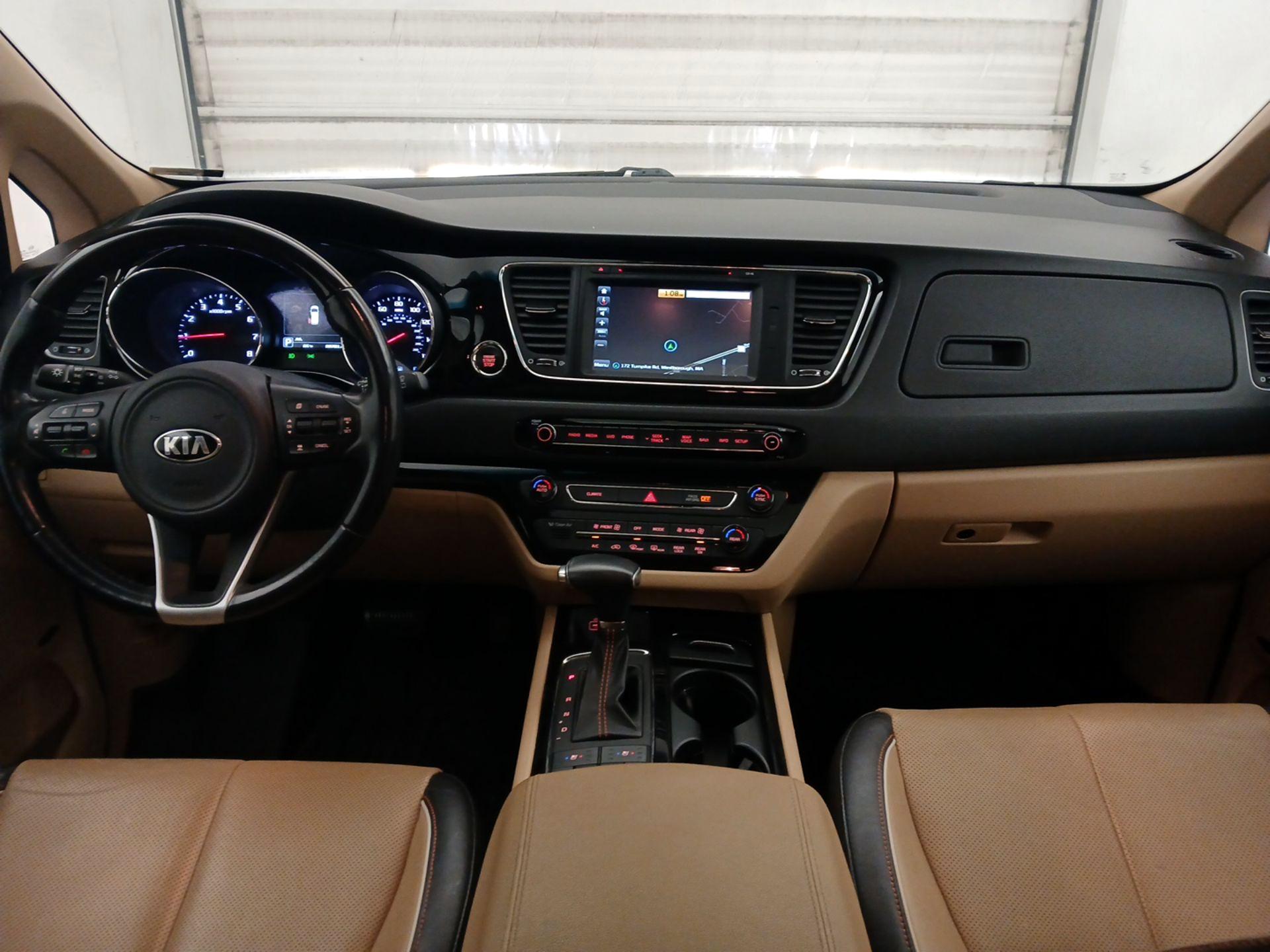 Thumbnail: 2017 Kia Sedona - 9