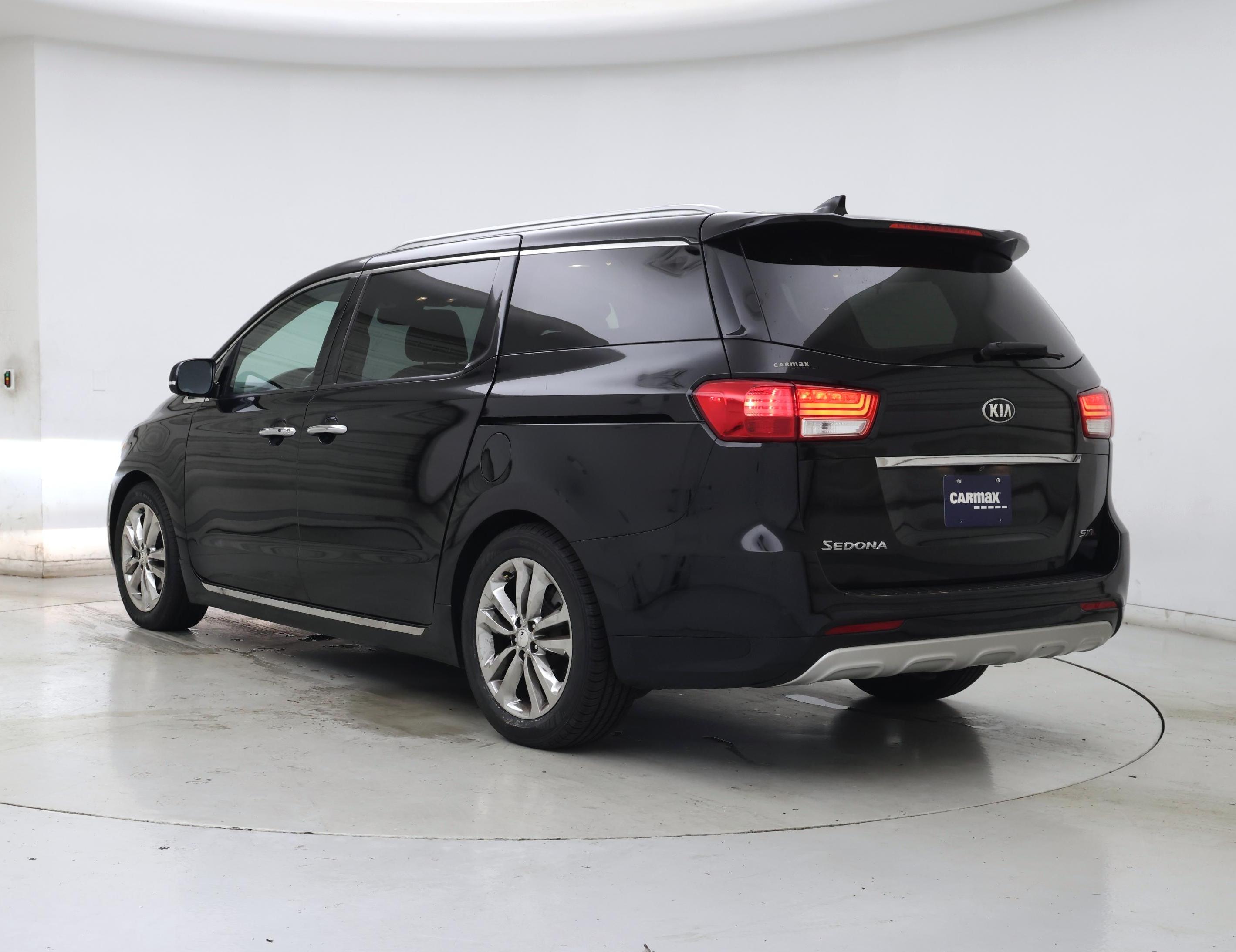 Thumbnail: 2017 Kia Sedona - 2
