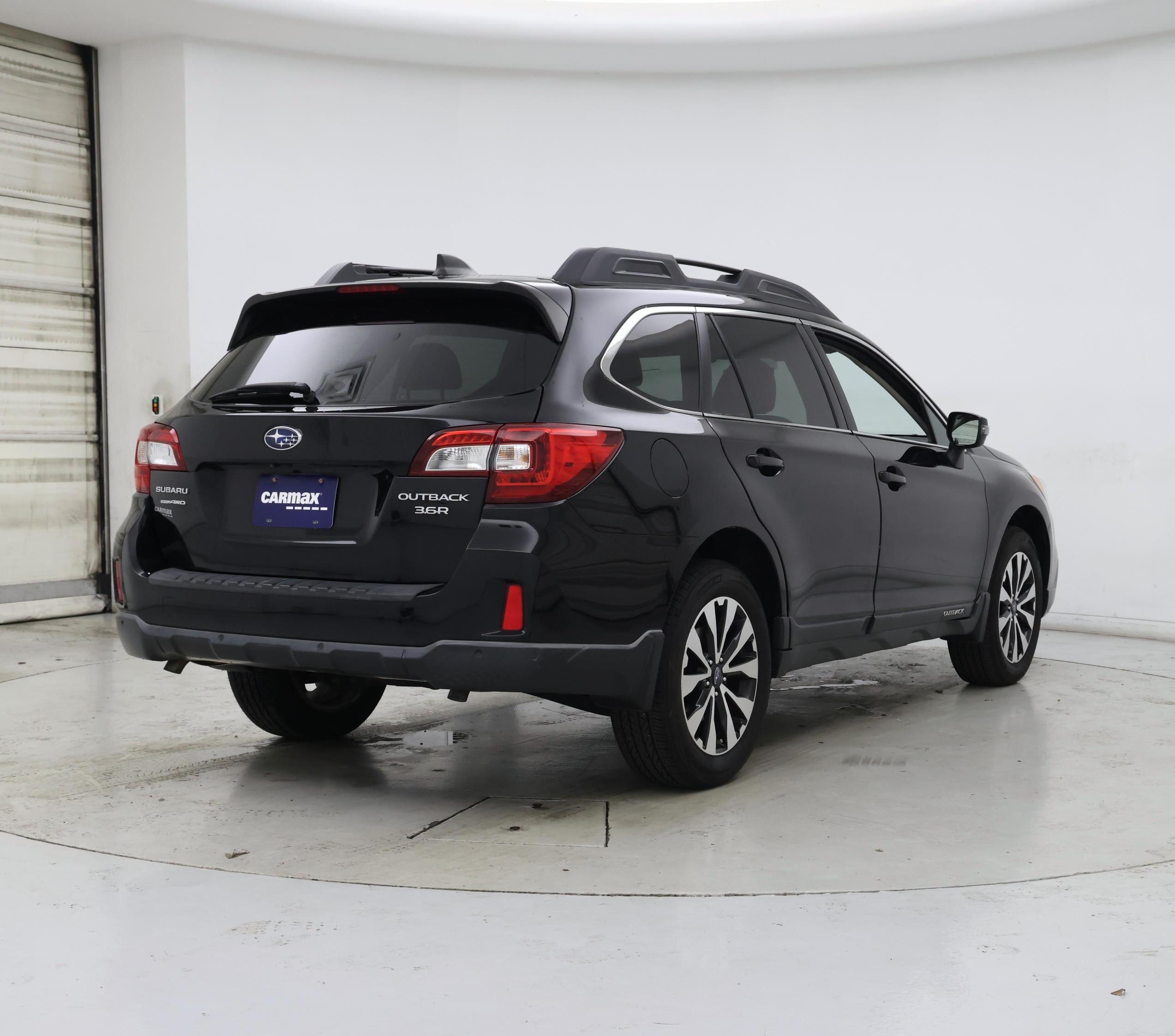 Thumbnail: 2017 Subaru Outback - 8
