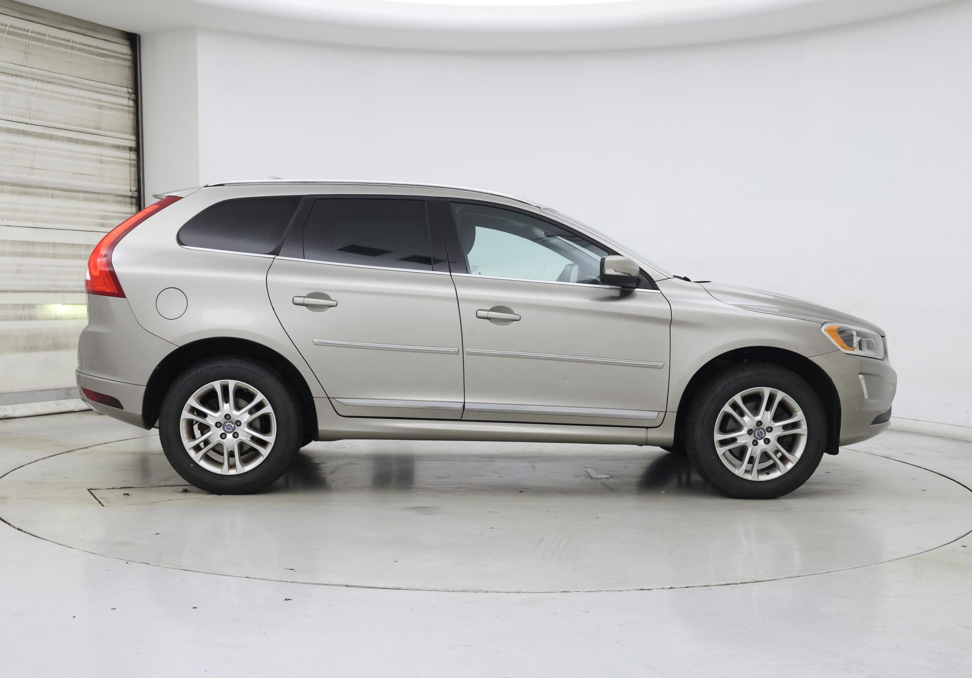 Thumbnail: 2015 Volvo XC60 - 7