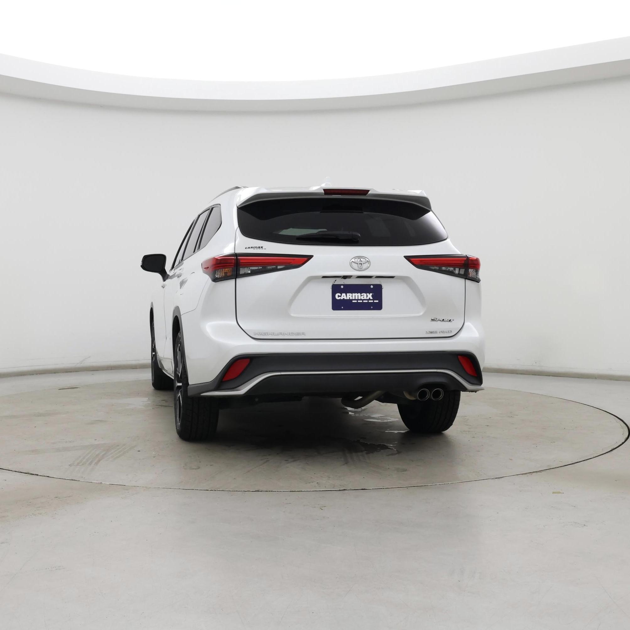Thumbnail: 2022 Toyota Highlander - 6