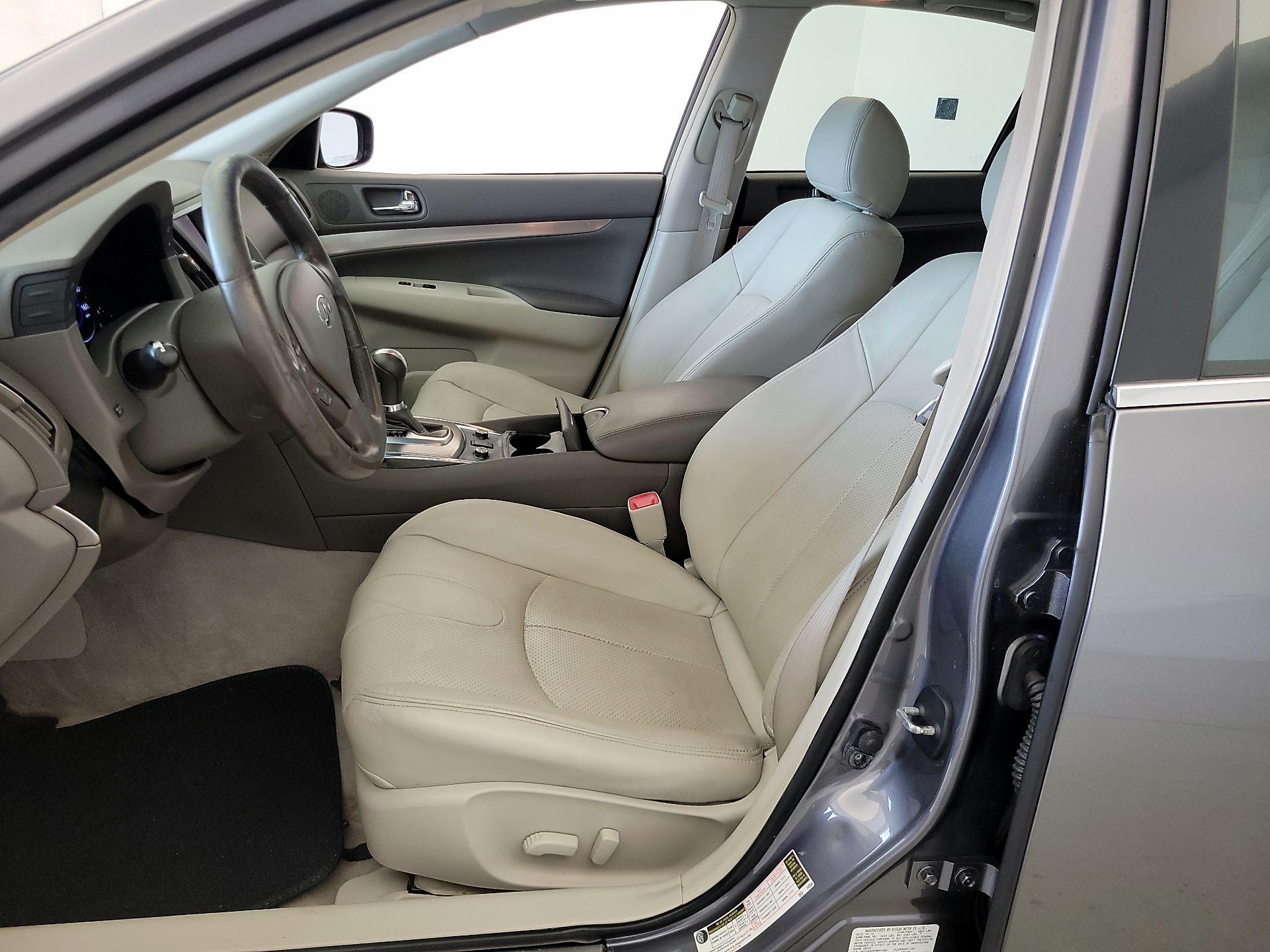 Thumbnail: 2015 INFINITI  - 11