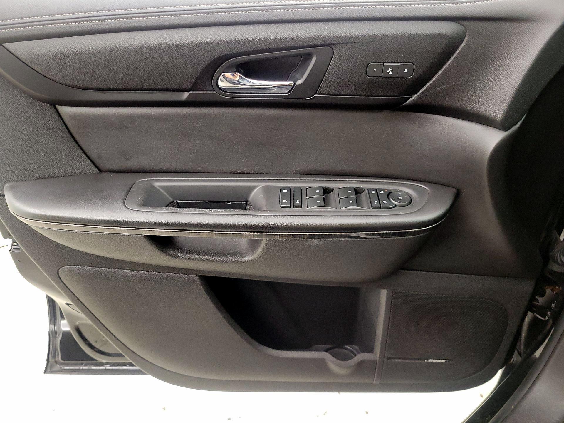 Thumbnail: 2017 GMC Acadia - 12