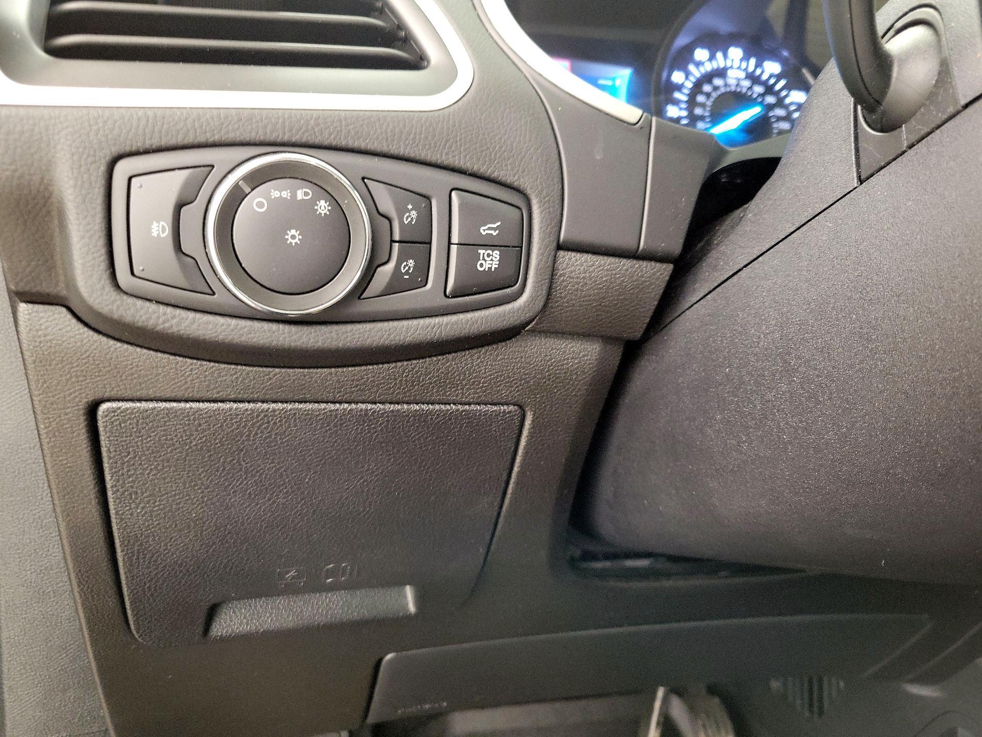 Thumbnail: 2021 Ford Edge - 13