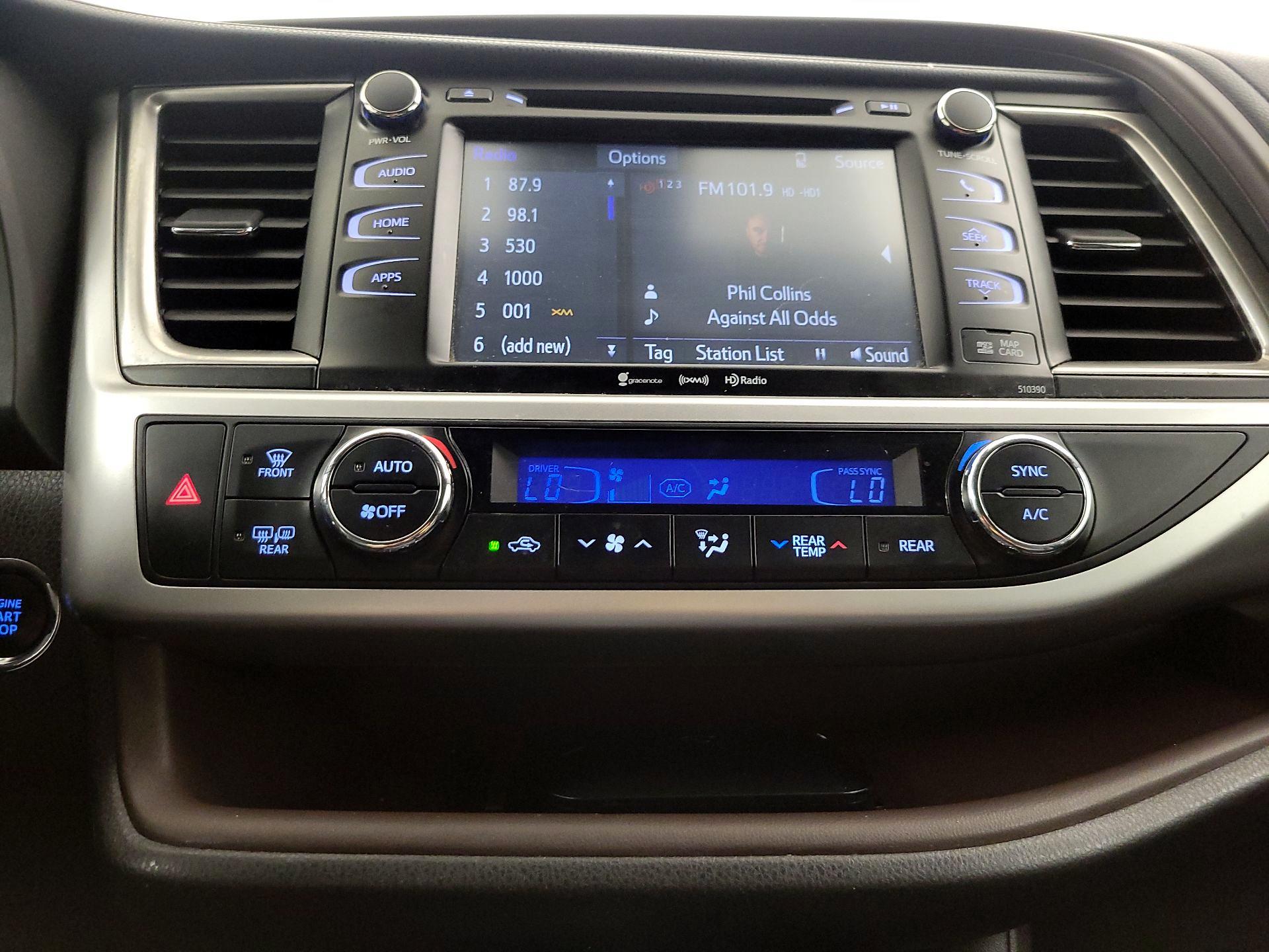 Thumbnail: 2019 Toyota Highlander - 16