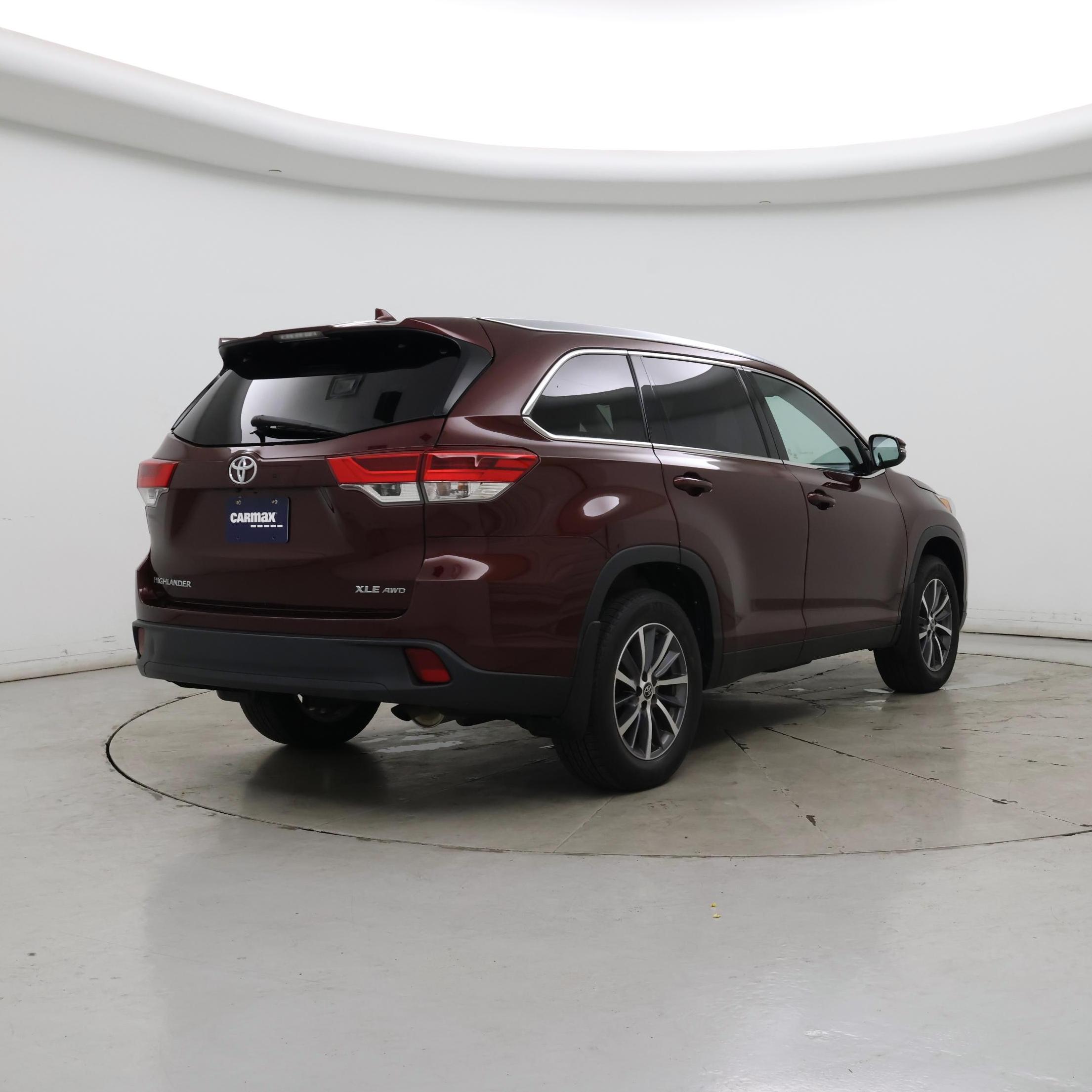 Thumbnail: 2019 Toyota Highlander - 8