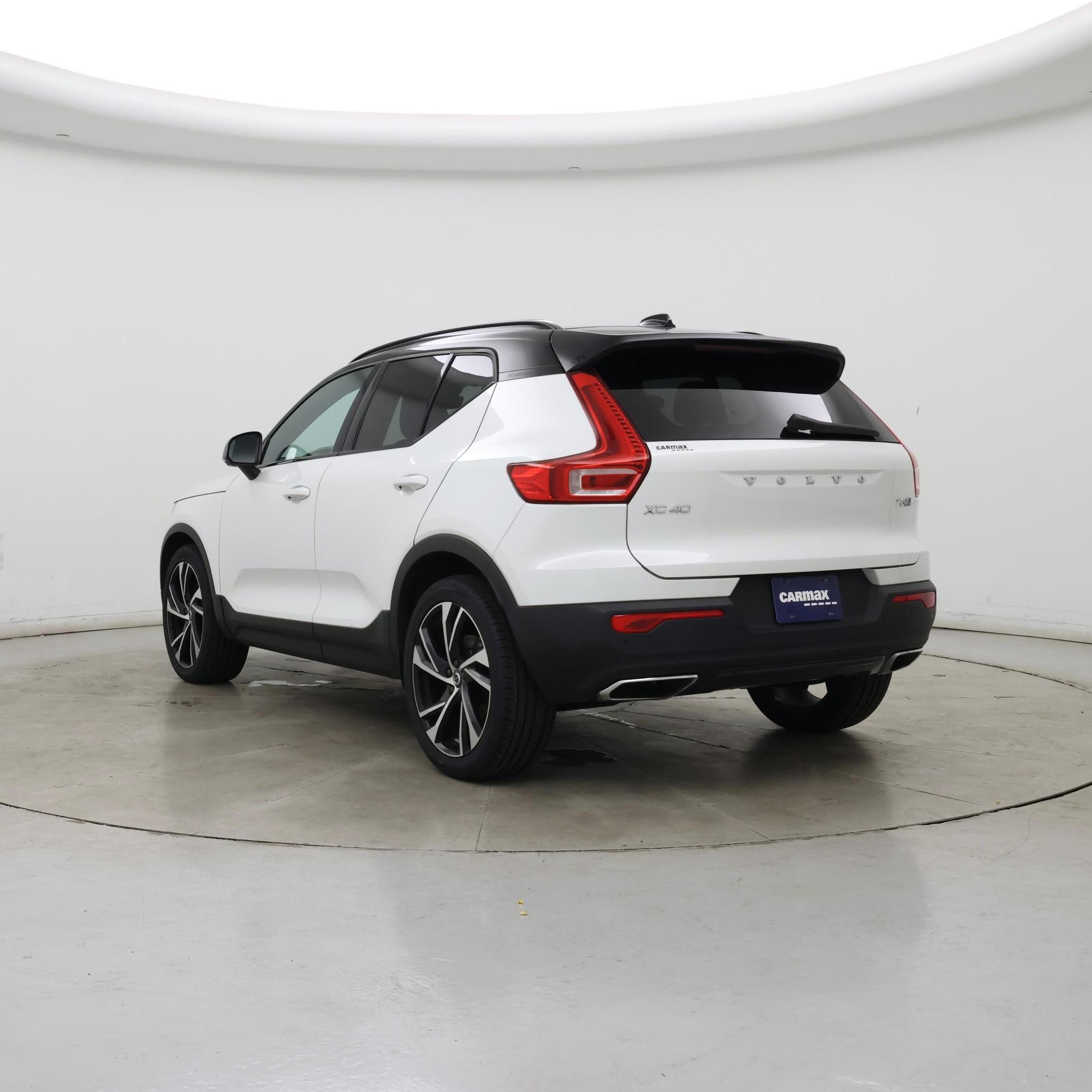 Thumbnail: 2020 Volvo XC40 - 2