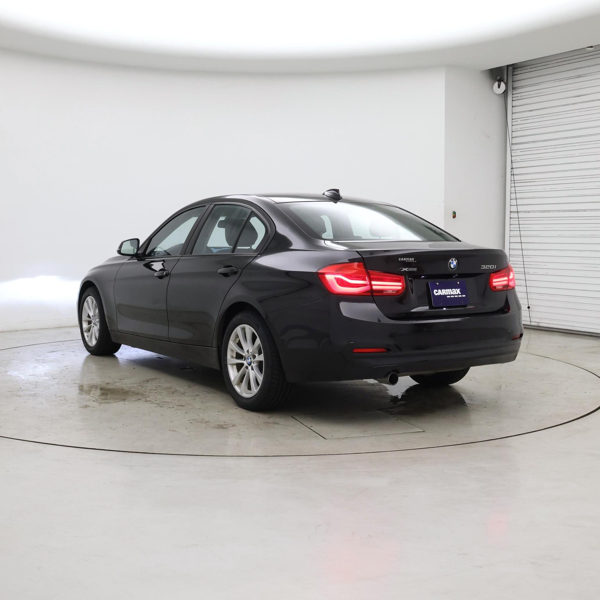 Thumbnail: 2018 BMW 3 Series - 2