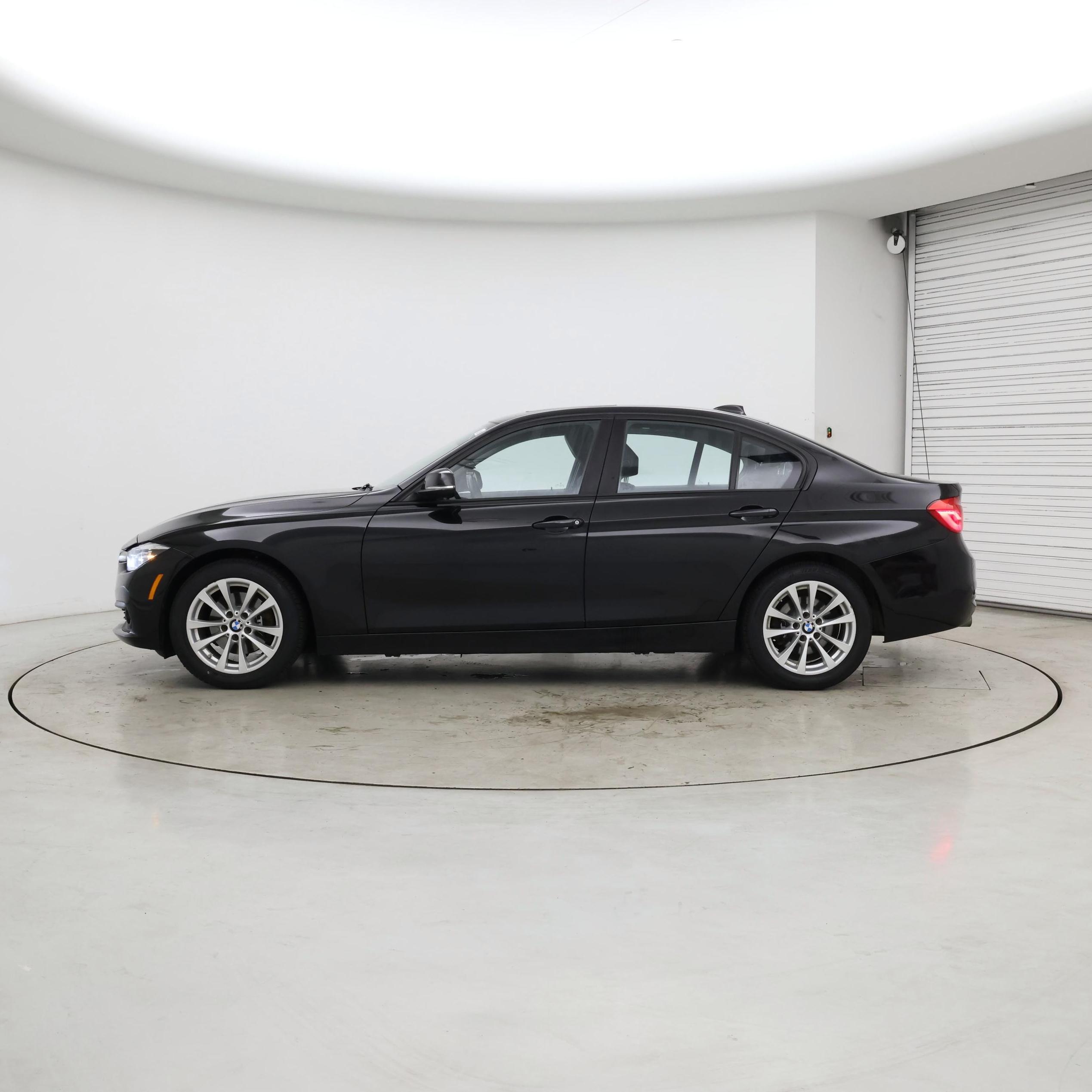 Thumbnail: 2018 BMW 3 Series - 3