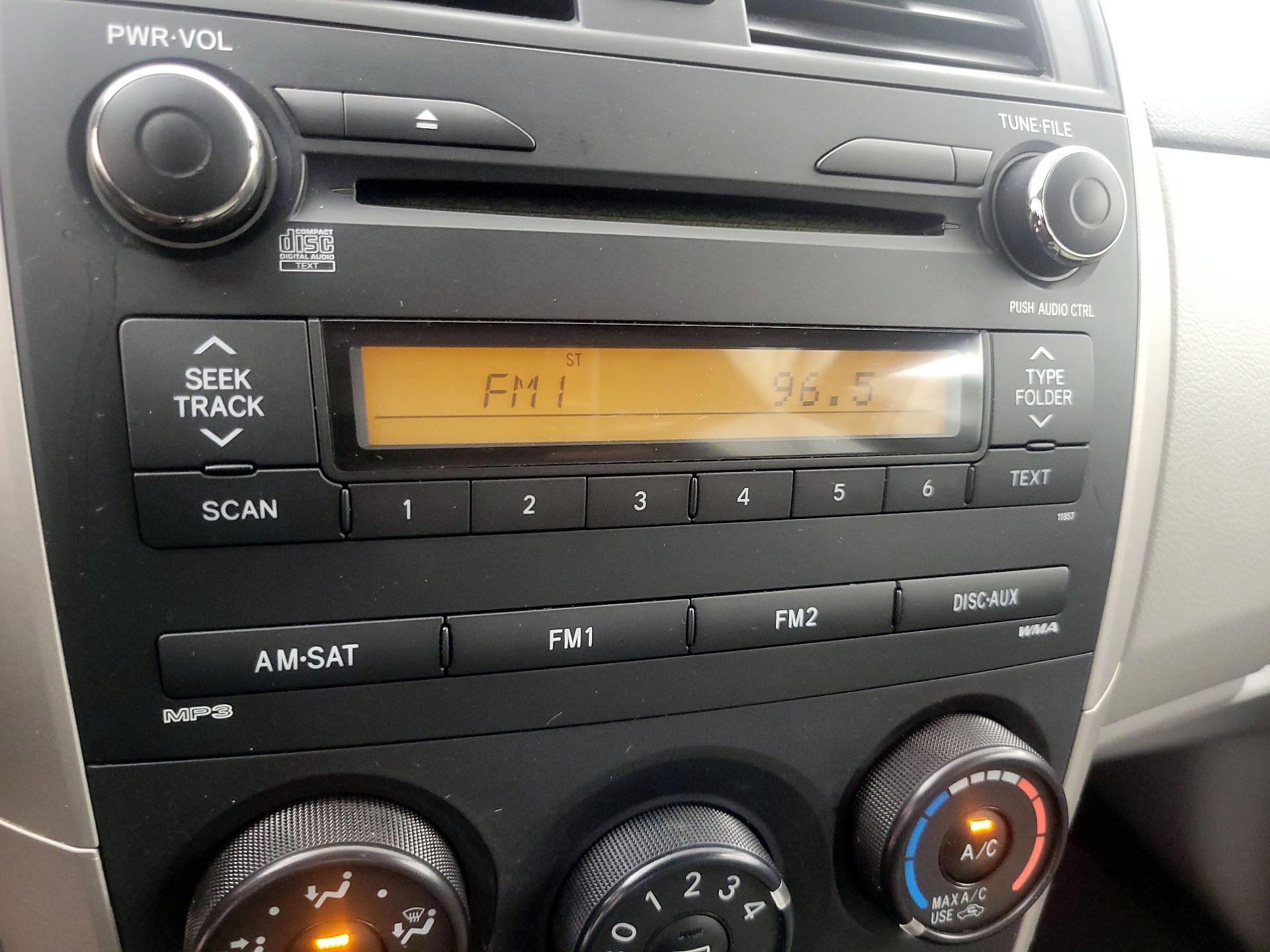 Thumbnail: 2013 Toyota Corolla - 14