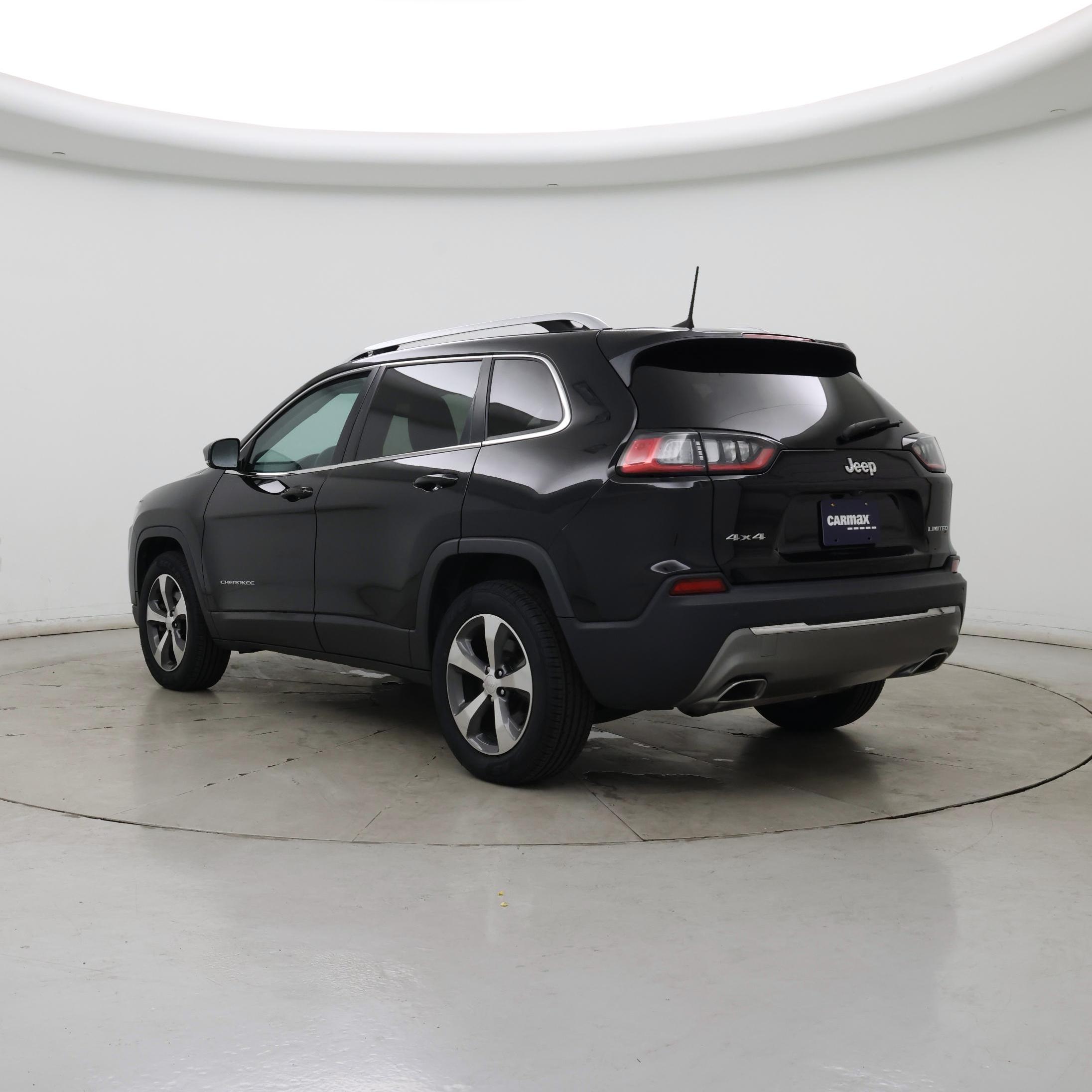 Thumbnail: 2019 Jeep Cherokee - 2