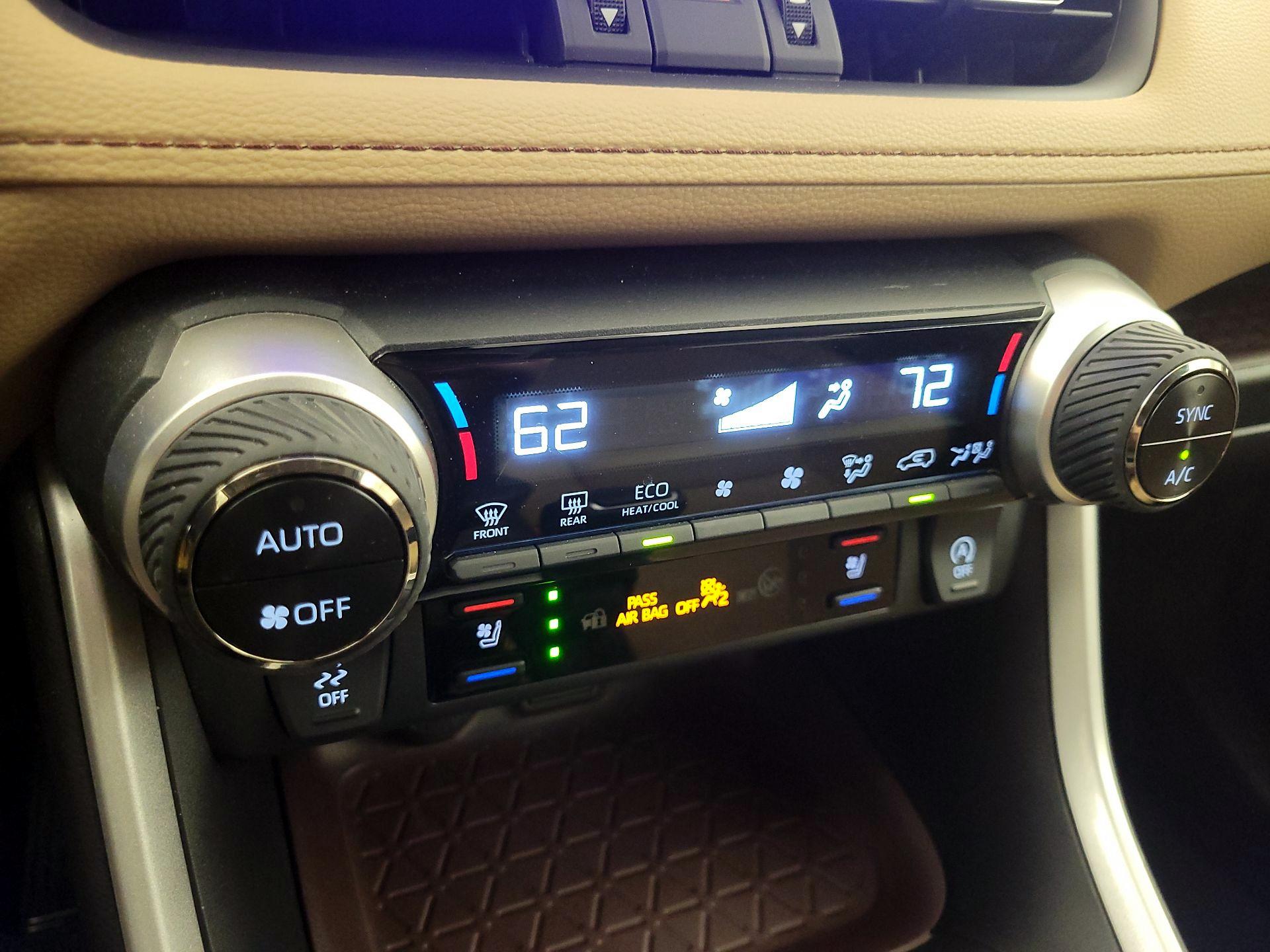 Thumbnail: 2024 Toyota RAV4 - 16