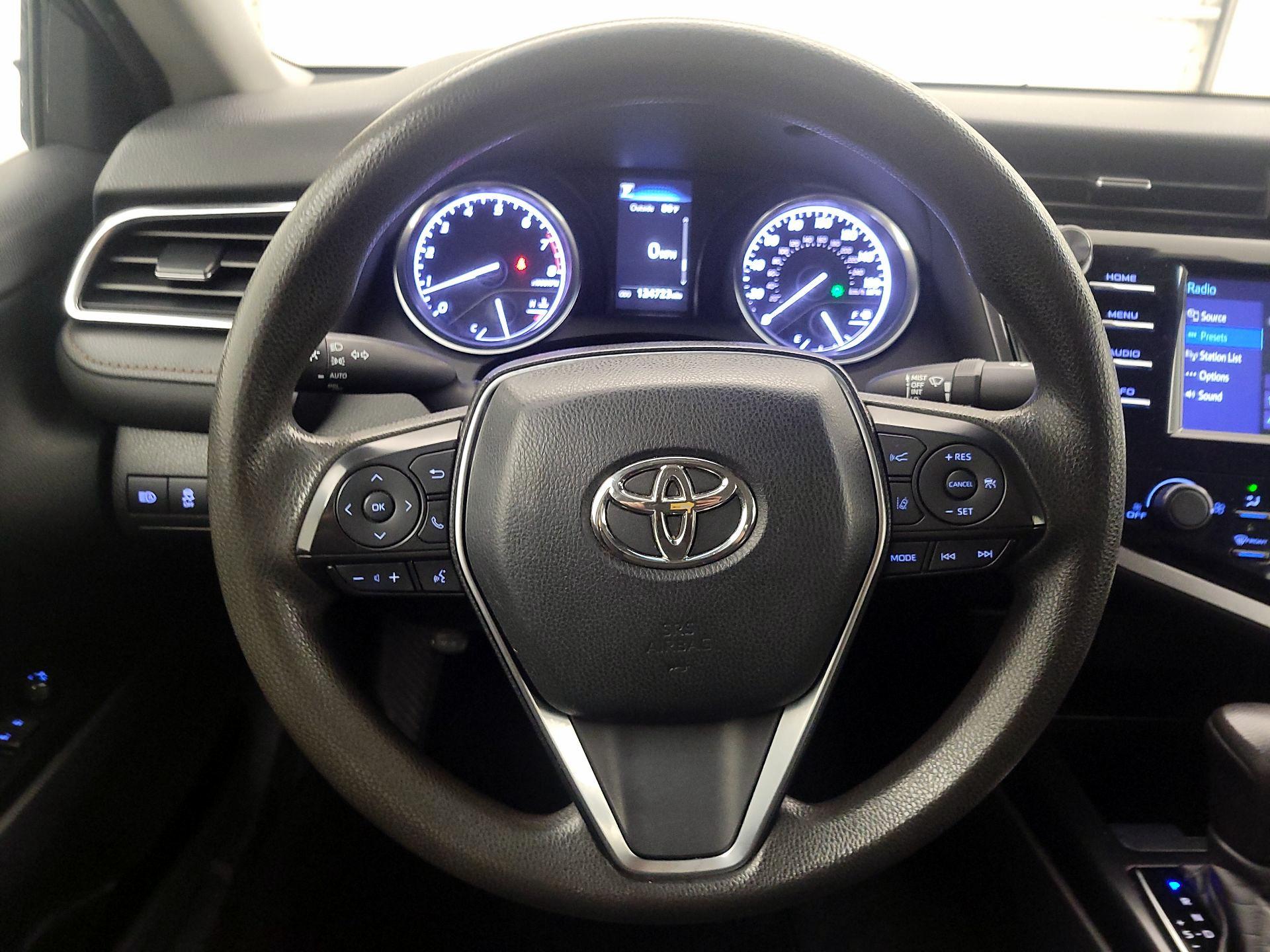Thumbnail: 2018 Toyota Camry - 10