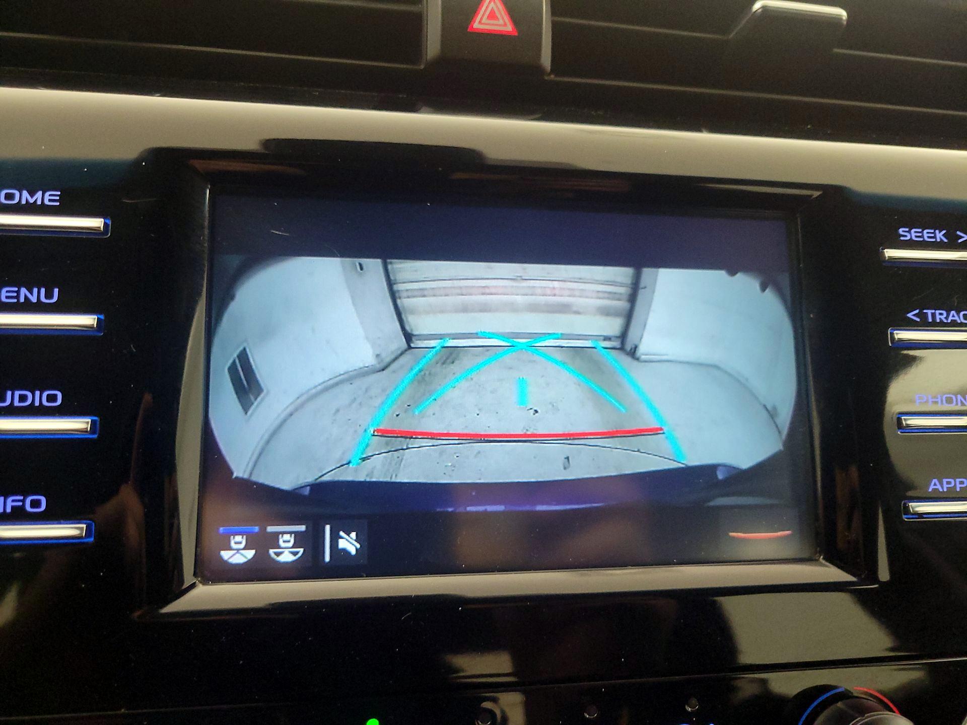 Thumbnail: 2018 Toyota Camry - 14