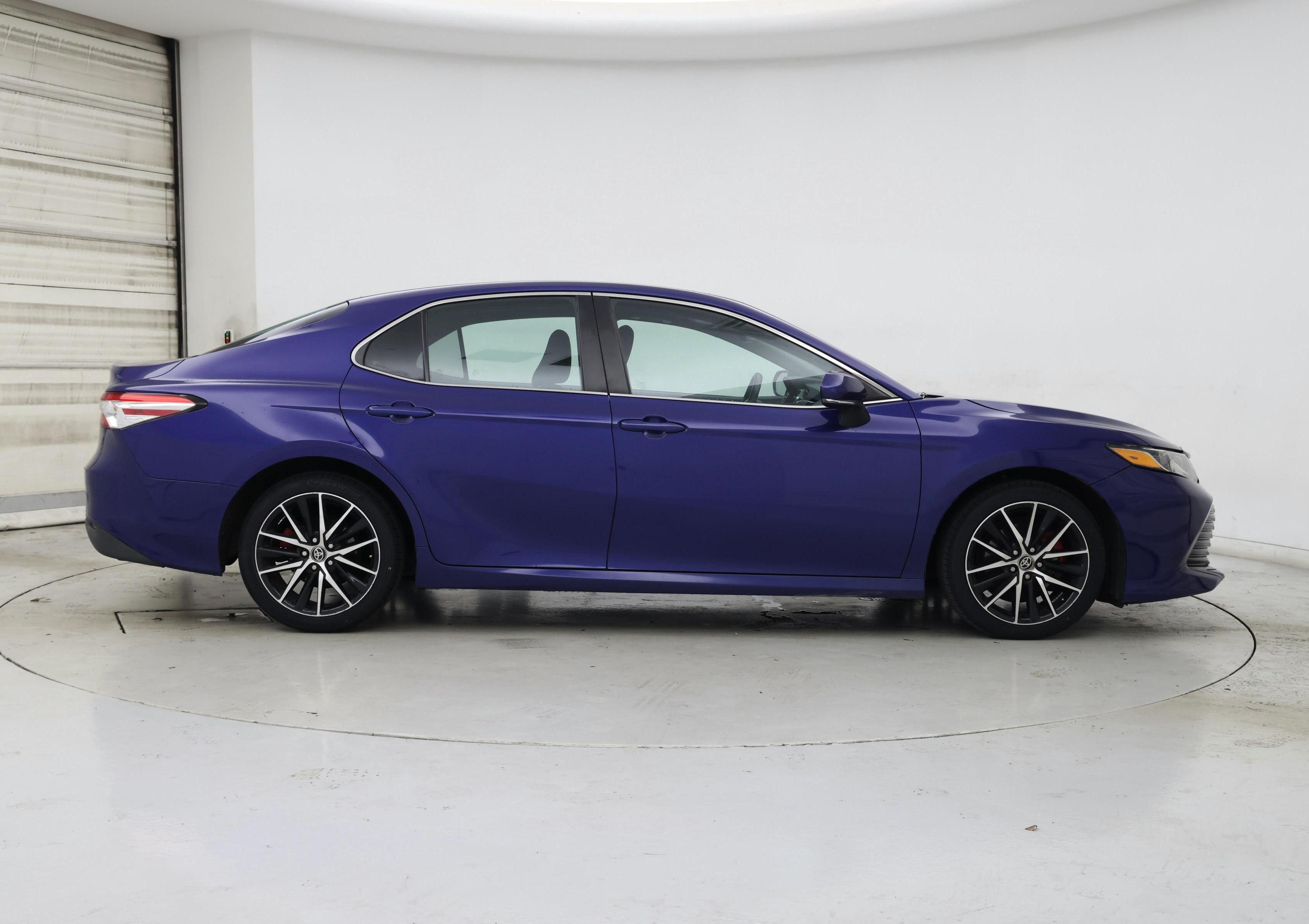 Thumbnail: 2018 Toyota Camry - 7