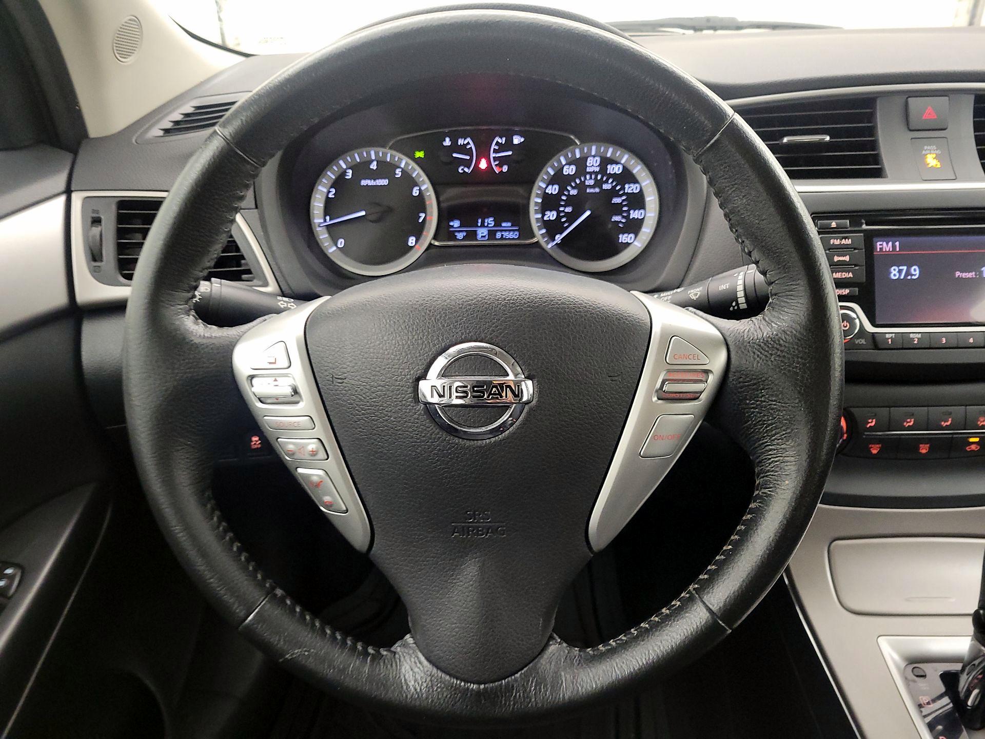 Thumbnail: 2015 Nissan Sentra - 10