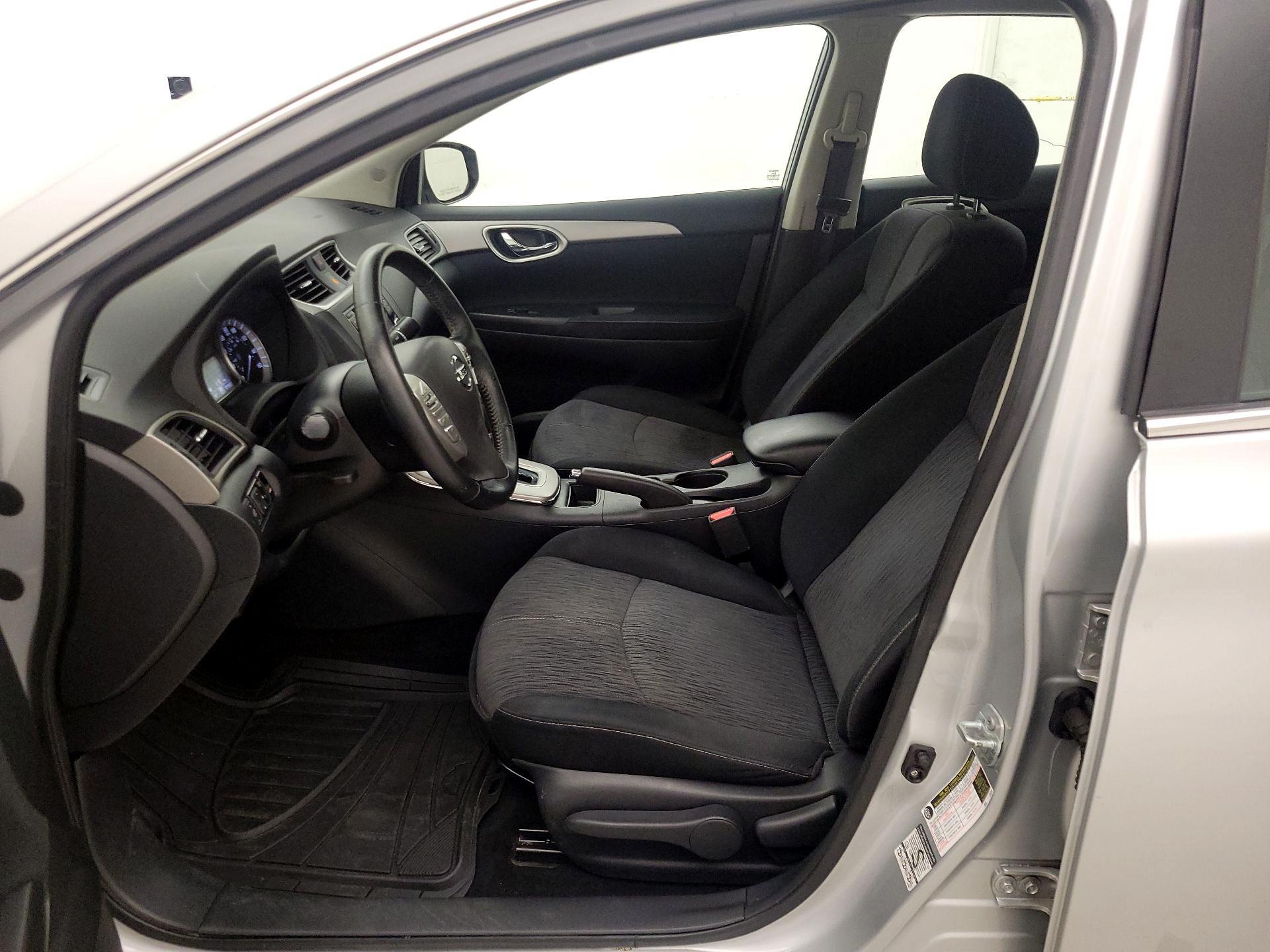 Thumbnail: 2015 Nissan Sentra - 11
