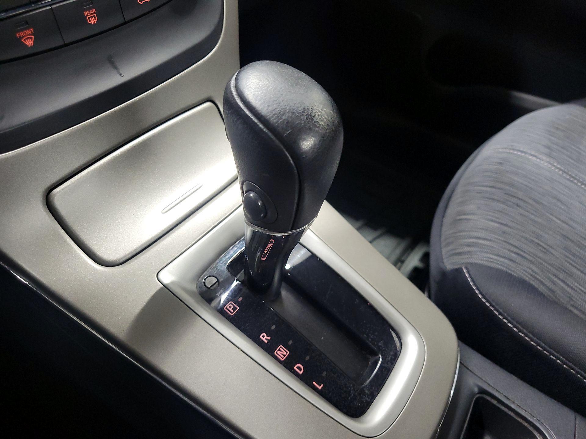 Thumbnail: 2015 Nissan Sentra - 17