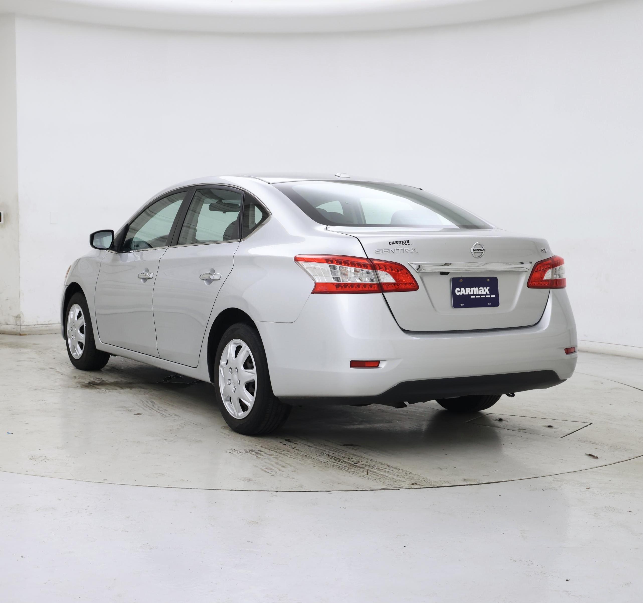 Thumbnail: 2015 Nissan Sentra - 2