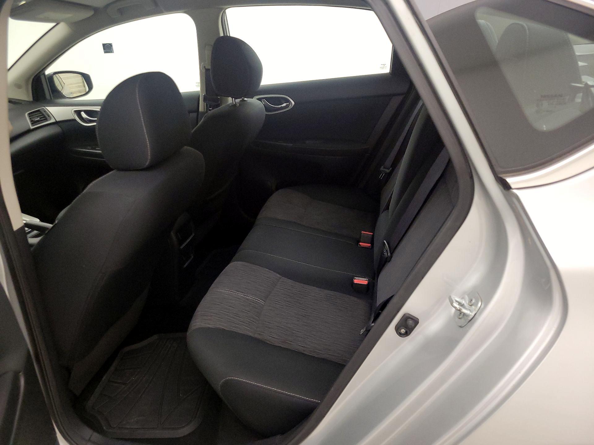 Thumbnail: 2015 Nissan Sentra - 19