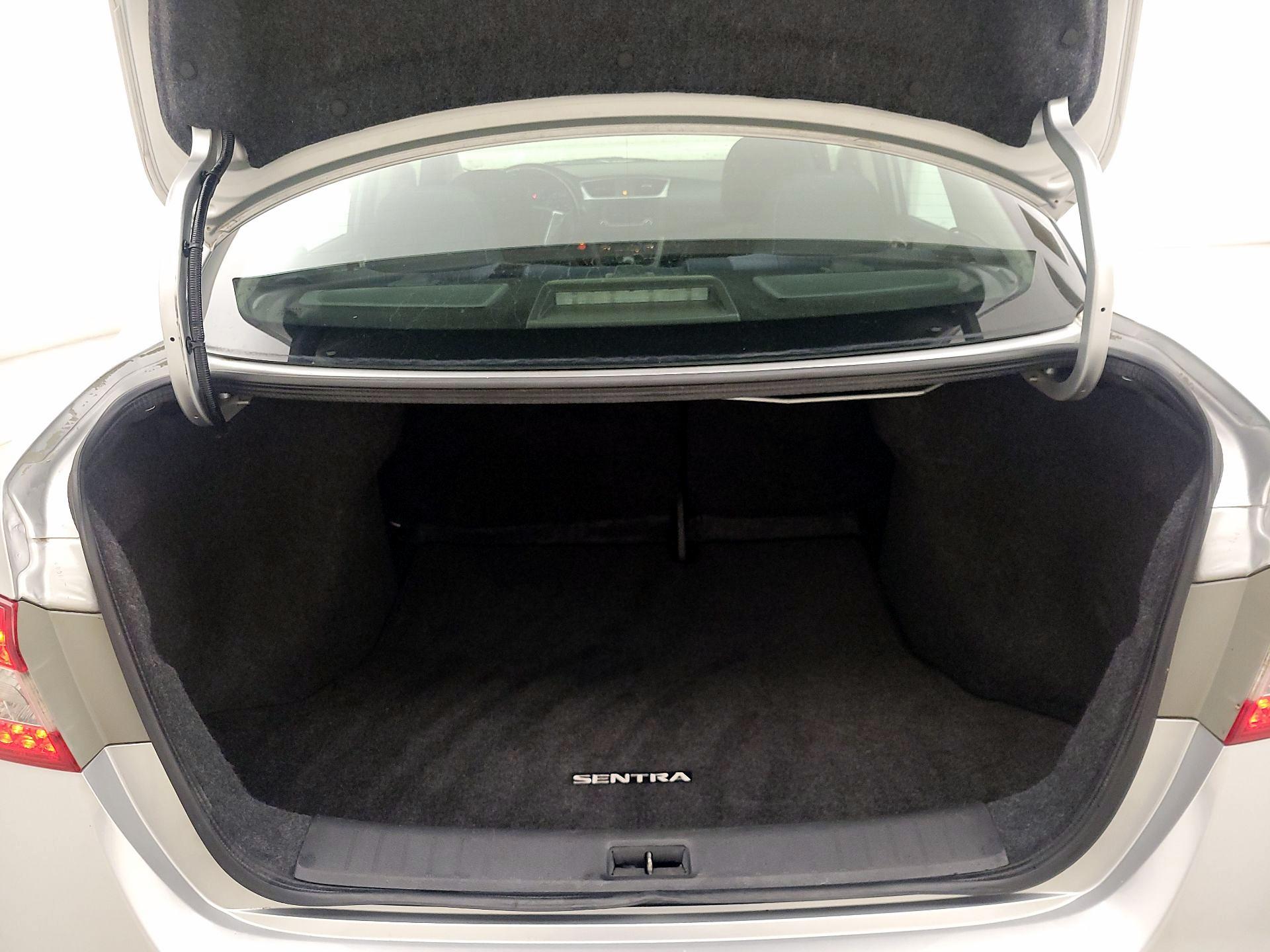 Thumbnail: 2015 Nissan Sentra - 20
