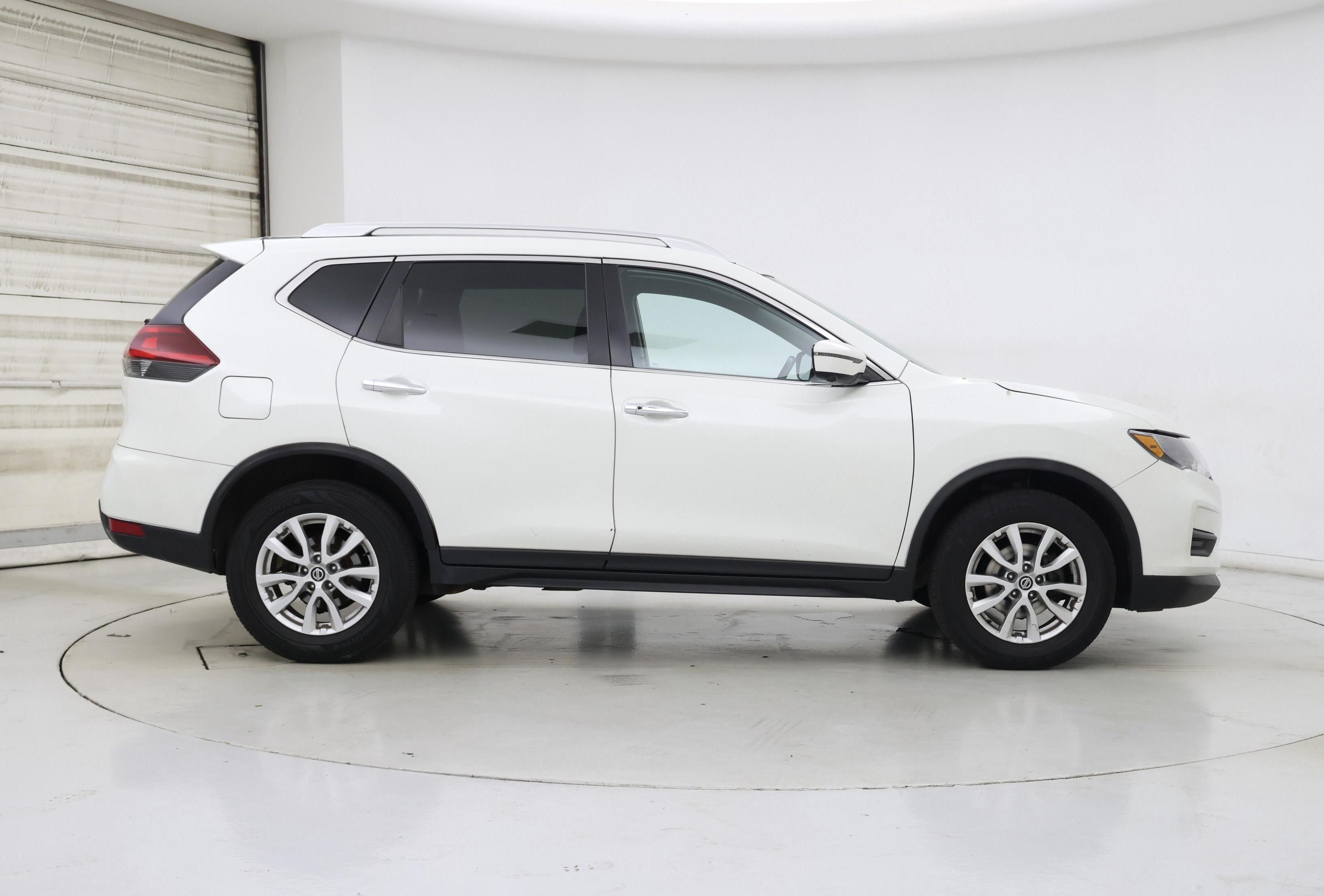 Thumbnail: 2018 Nissan Rogue - 7