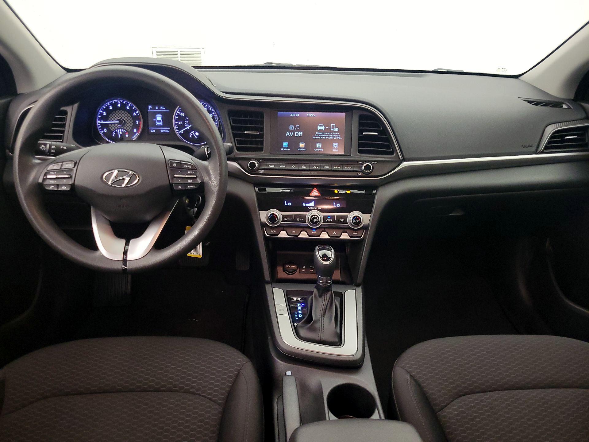 Thumbnail: 2020 Hyundai Elantra - 9