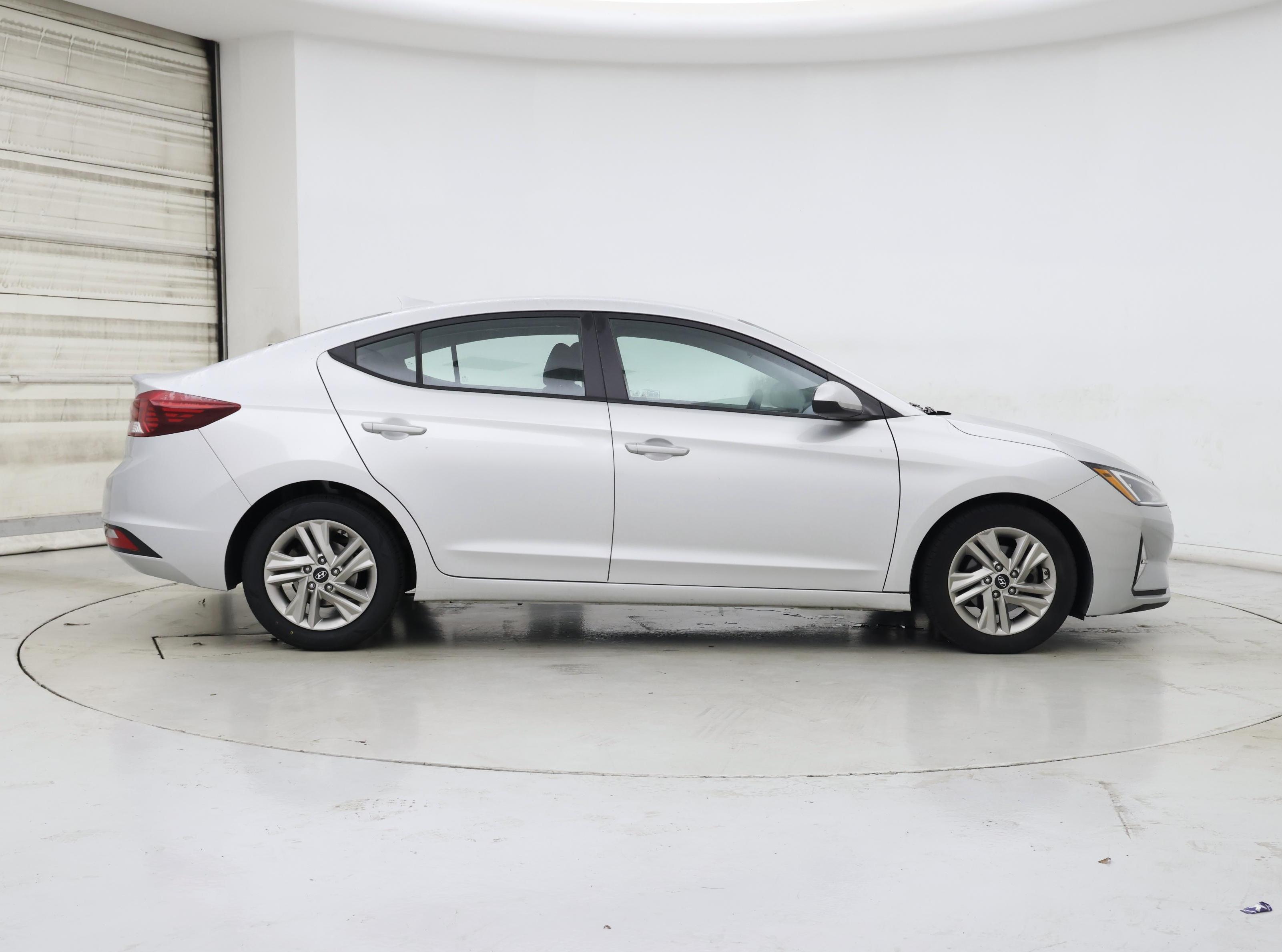 Thumbnail: 2020 Hyundai Elantra - 7