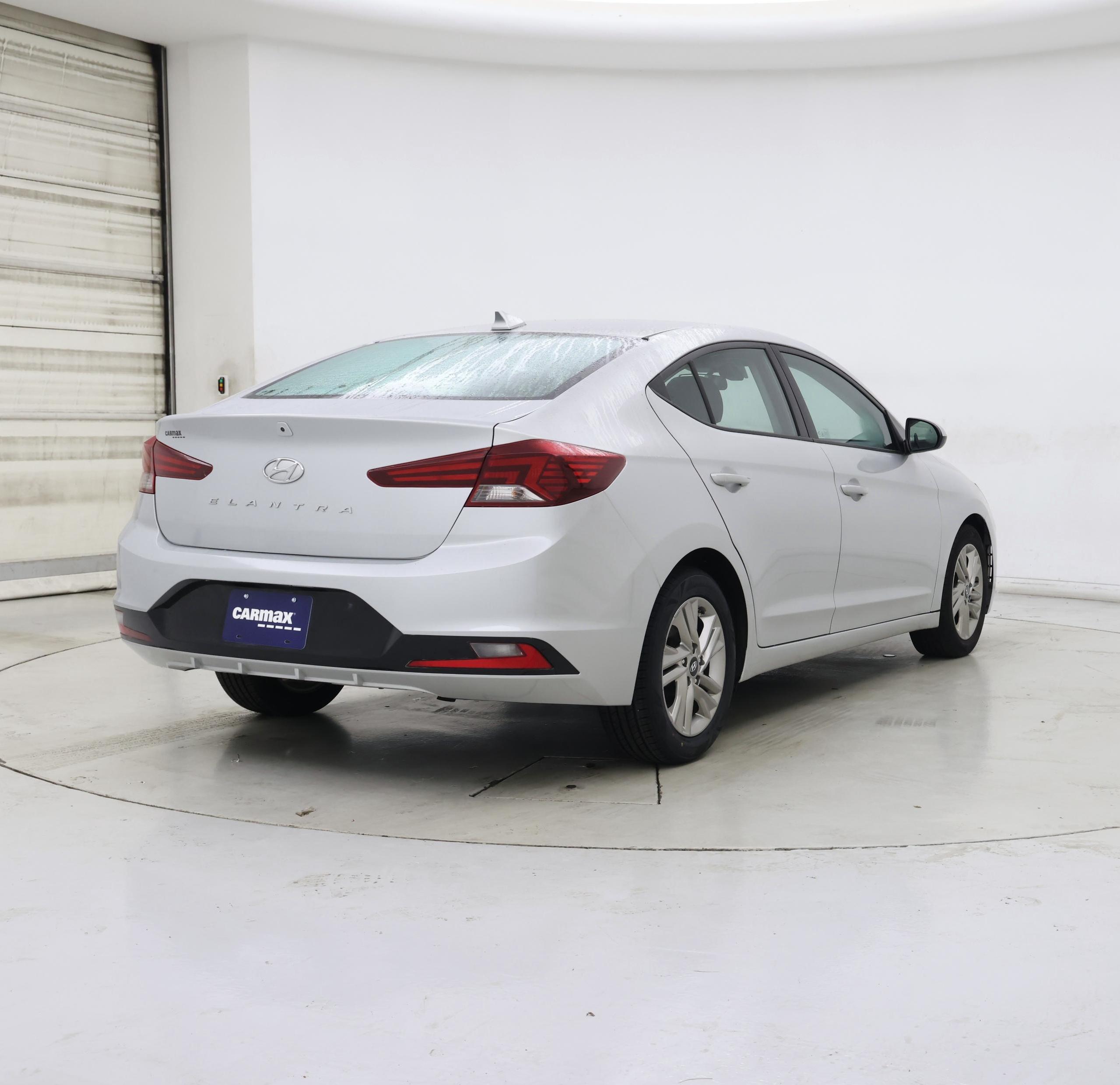 Thumbnail: 2020 Hyundai Elantra - 8